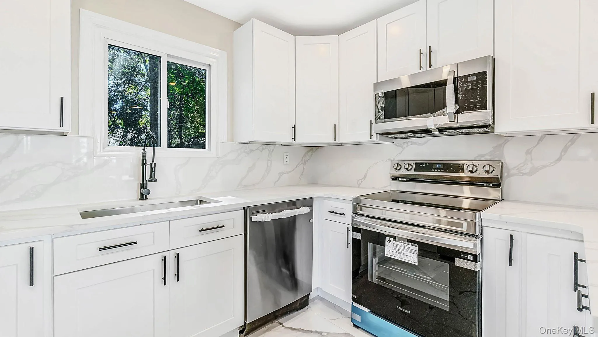 370 Boulder Street, Islip, NY, 3 Bedrooms Bedrooms, 7 Rooms Rooms,2 BathroomsBathrooms,Residential,For Rent,Boulder,0,1060169 370 Boulder Street, Islip, NY, 3 Bedrooms Bedrooms, 7 Rooms Rooms,2 BathroomsBathrooms,Residential,For Rent,Boulder,0,1060169