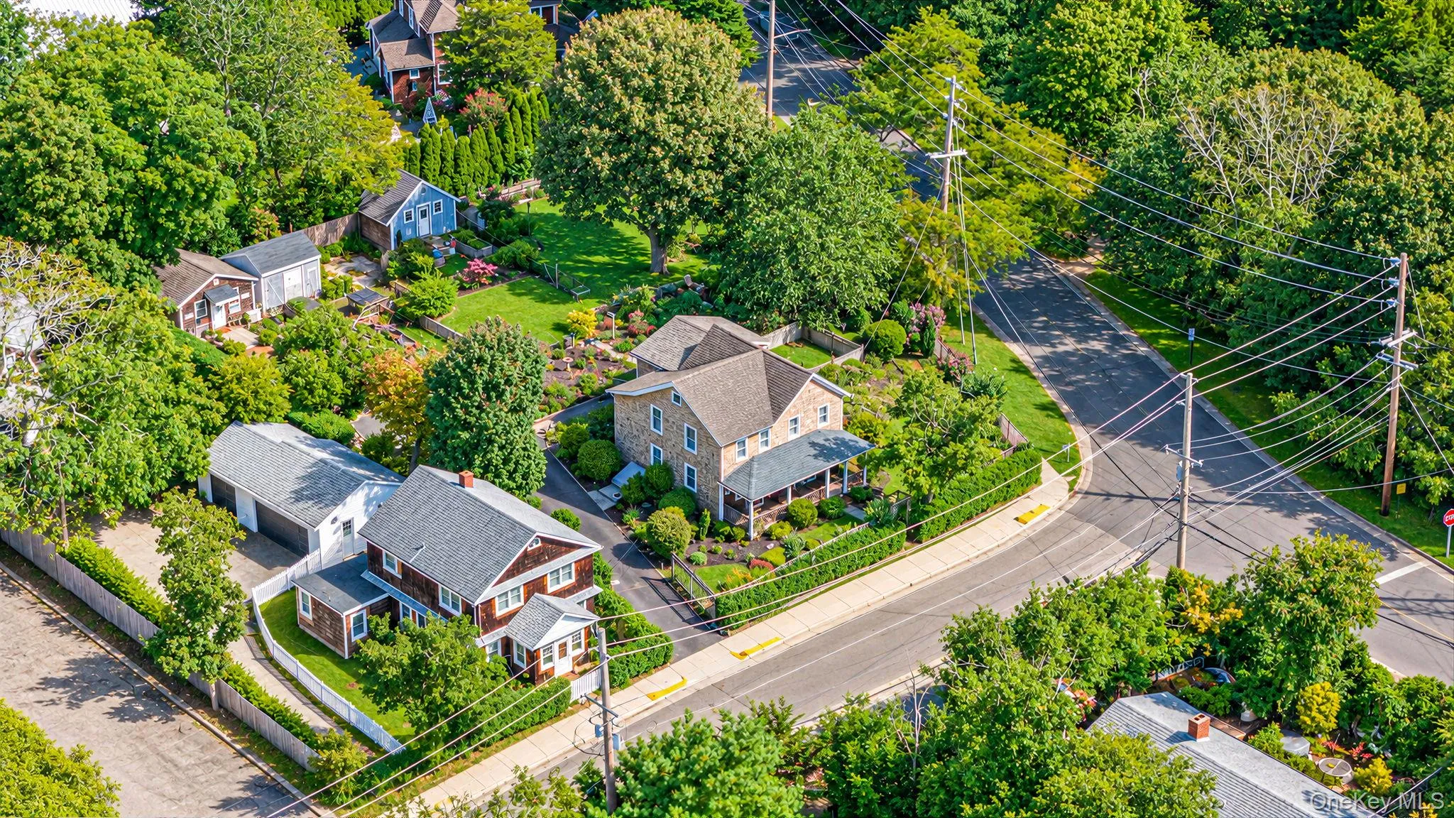 12 Collins Avenue, East Hampton, NY, 4 Bedrooms Bedrooms, 11 Rooms Rooms,3 BathroomsBathrooms,Residential,For Rent,Collins,0,1060179 12 Collins Avenue, East Hampton, NY, 4 Bedrooms Bedrooms, 11 Rooms Rooms,3 BathroomsBathrooms,Residential,For Rent,Collins,0,1060179