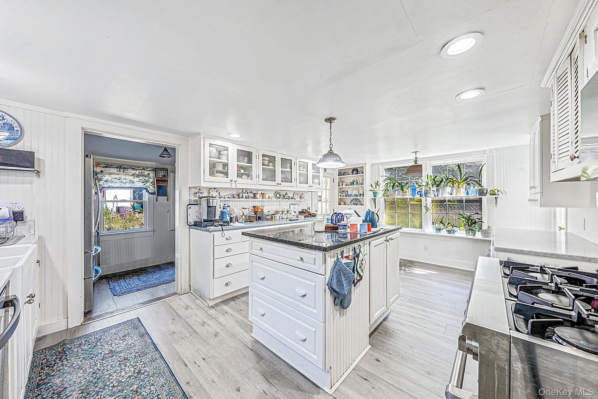 12 Collins Avenue, East Hampton, NY, 4 Bedrooms Bedrooms, 11 Rooms Rooms,3 BathroomsBathrooms,Residential,For Rent,Collins,0,1060179 12 Collins Avenue, East Hampton, NY, 4 Bedrooms Bedrooms, 11 Rooms Rooms,3 BathroomsBathrooms,Residential,For Rent,Collins,0,1060179