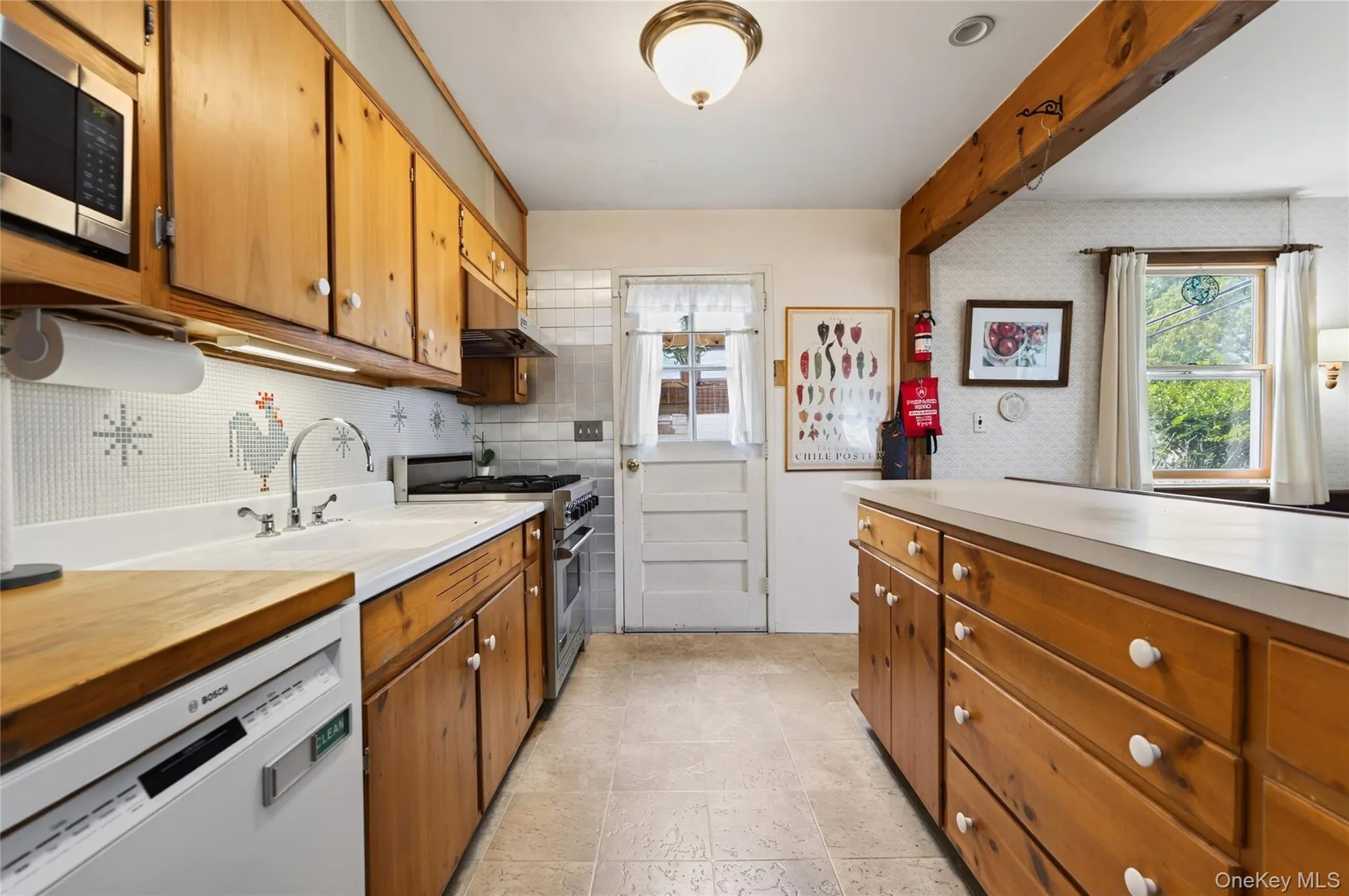 12 Haven Drive, Huntington, NY, 5 Bedrooms Bedrooms, 9 Rooms Rooms,2 BathroomsBathrooms,Residential,For Rent,Haven,0,1060181 12 Haven Drive, Huntington, NY, 5 Bedrooms Bedrooms, 9 Rooms Rooms,2 BathroomsBathrooms,Residential,For Rent,Haven,0,1060181