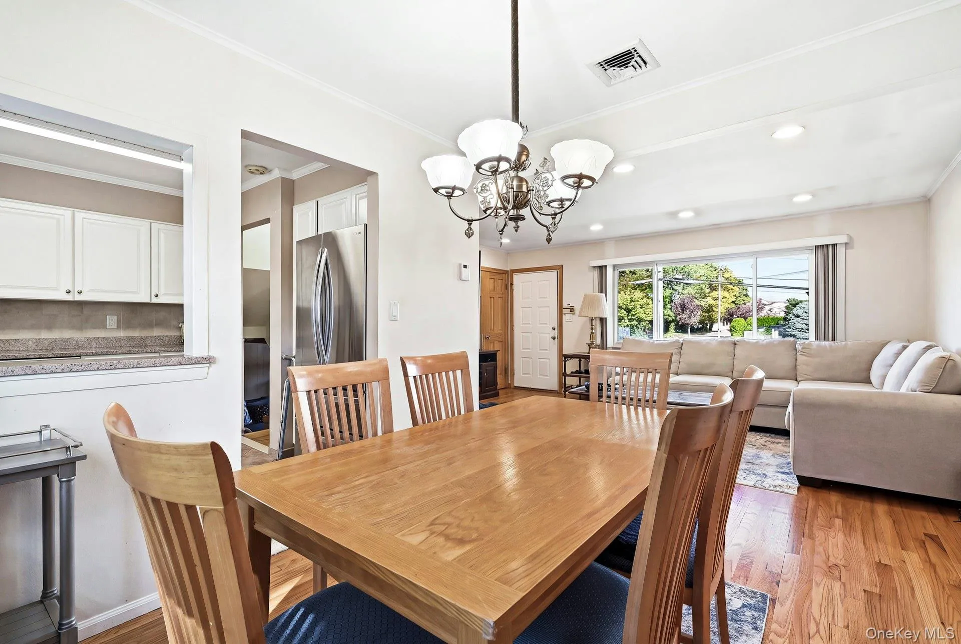 23 Chance Street, Oyster Bay, NY, 3 Bedrooms Bedrooms, 7 Rooms Rooms,2 BathroomsBathrooms,Residential,For Rent,Chance,0,1060183 23 Chance Street, Oyster Bay, NY, 3 Bedrooms Bedrooms, 7 Rooms Rooms,2 BathroomsBathrooms,Residential,For Rent,Chance,0,1060183