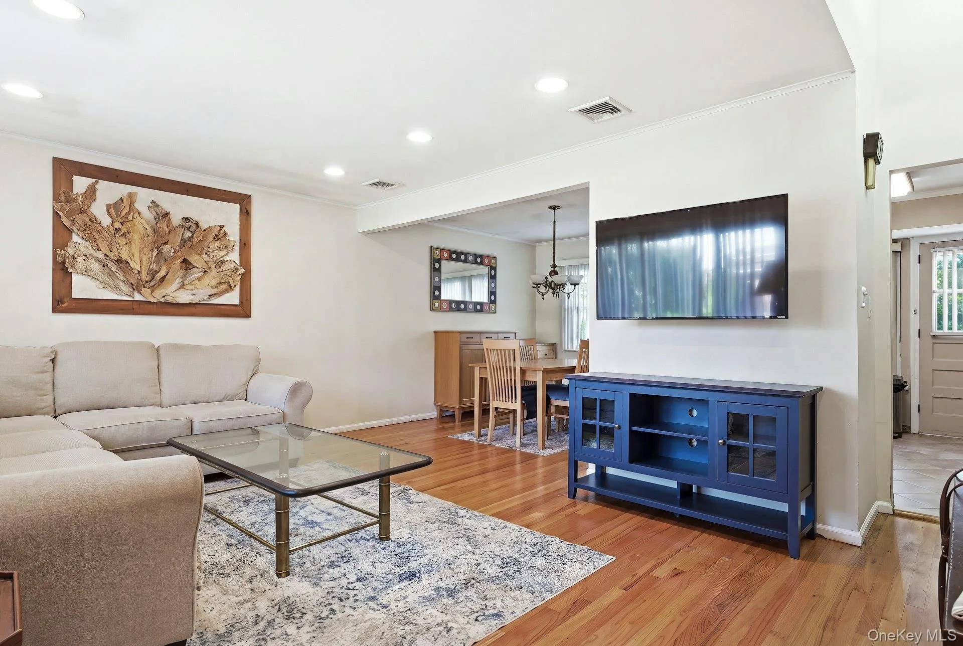 23 Chance Street, Oyster Bay, NY, 3 Bedrooms Bedrooms, 7 Rooms Rooms,2 BathroomsBathrooms,Residential,For Rent,Chance,0,1060183 23 Chance Street, Oyster Bay, NY, 3 Bedrooms Bedrooms, 7 Rooms Rooms,2 BathroomsBathrooms,Residential,For Rent,Chance,0,1060183