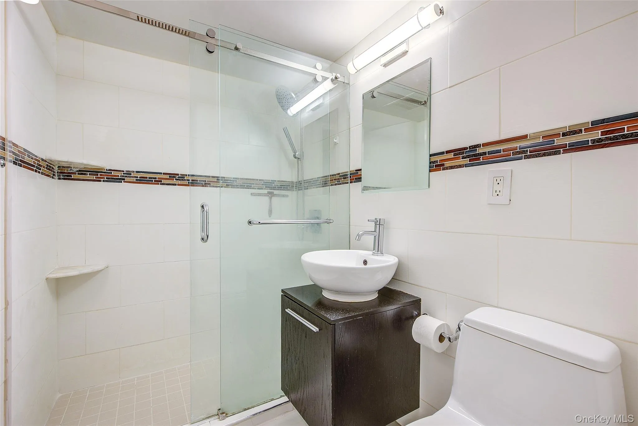 110-20 71 Avenue, New York, NY, 1 Bedroom Bedrooms, 3 Rooms Rooms,1 BathroomBathrooms,Residential,For Rent,71,0,1060186 110-20 71 Avenue, New York, NY, 1 Bedroom Bedrooms, 3 Rooms Rooms,1 BathroomBathrooms,Residential,For Rent,71,0,1060186