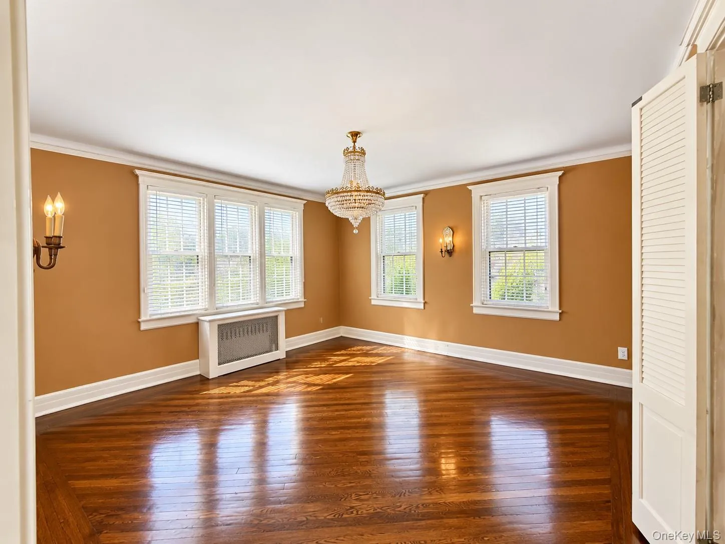 2 Ivy Close, New York, NY, 5 Bedrooms Bedrooms, 10 Rooms Rooms,2 BathroomsBathrooms,Residential,For Rent,Ivy Close,0,1060195 2 Ivy Close, New York, NY, 5 Bedrooms Bedrooms, 10 Rooms Rooms,2 BathroomsBathrooms,Residential,For Rent,Ivy Close,0,1060195