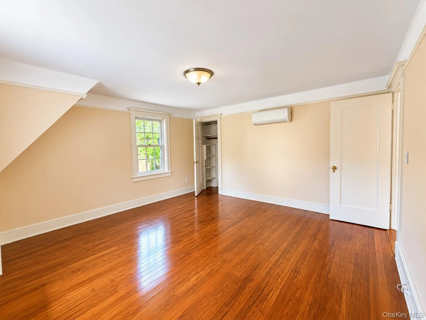 2 Ivy Close, New York, NY, 5 Bedrooms Bedrooms, 10 Rooms Rooms,2 BathroomsBathrooms,Residential,For Rent,Ivy Close,0,1060195 2 Ivy Close, New York, NY, 5 Bedrooms Bedrooms, 10 Rooms Rooms,2 BathroomsBathrooms,Residential,For Rent,Ivy Close,0,1060195
