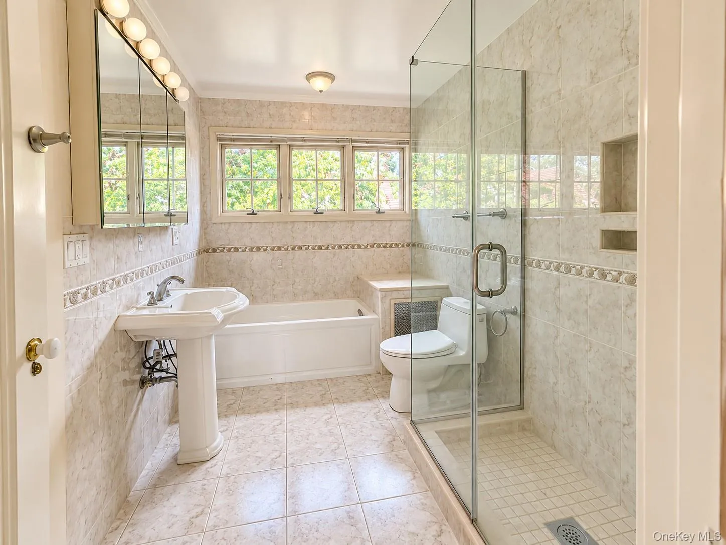 2 Ivy Close, New York, NY, 5 Bedrooms Bedrooms, 10 Rooms Rooms,2 BathroomsBathrooms,Residential,For Rent,Ivy Close,0,1060195 2 Ivy Close, New York, NY, 5 Bedrooms Bedrooms, 10 Rooms Rooms,2 BathroomsBathrooms,Residential,For Rent,Ivy Close,0,1060195