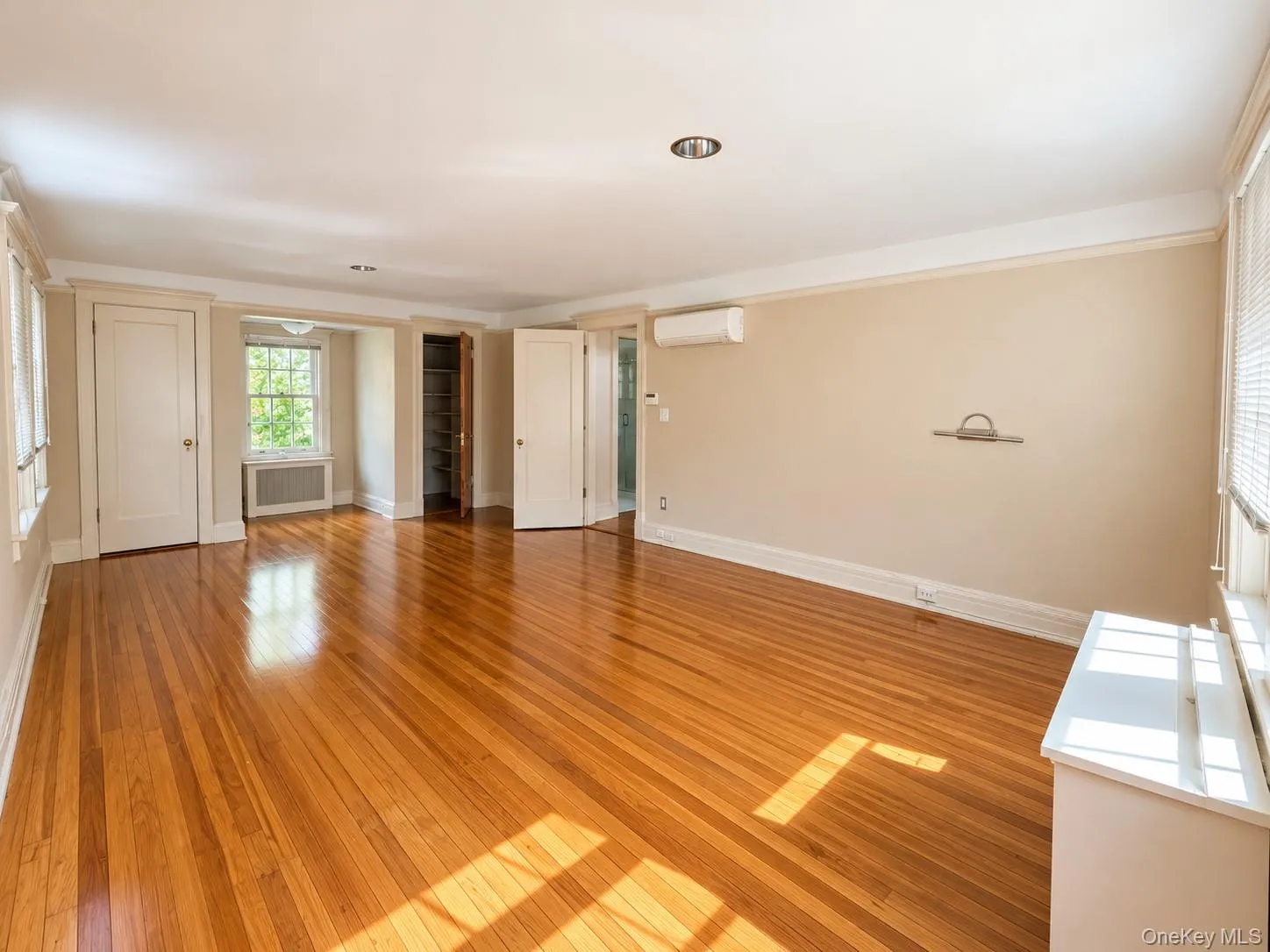 2 Ivy Close, New York, NY, 5 Bedrooms Bedrooms, 10 Rooms Rooms,2 BathroomsBathrooms,Residential,For Rent,Ivy Close,0,1060195 2 Ivy Close, New York, NY, 5 Bedrooms Bedrooms, 10 Rooms Rooms,2 BathroomsBathrooms,Residential,For Rent,Ivy Close,0,1060195