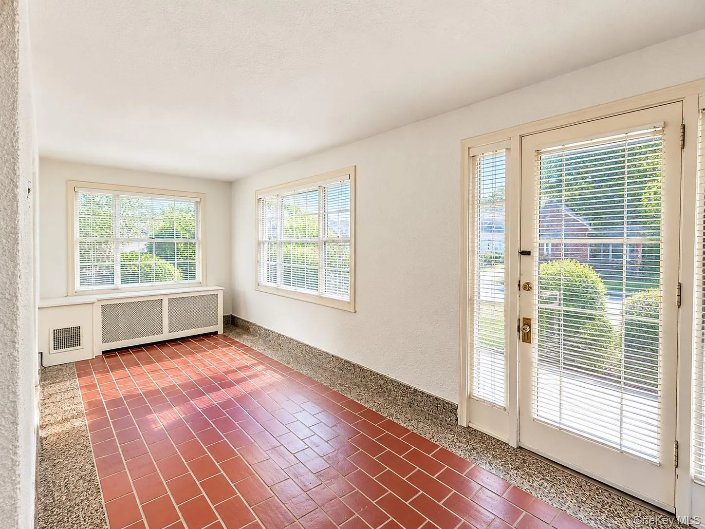 2 Ivy Close, New York, NY, 5 Bedrooms Bedrooms, 10 Rooms Rooms,2 BathroomsBathrooms,Residential,For Rent,Ivy Close,0,1060195 2 Ivy Close, New York, NY, 5 Bedrooms Bedrooms, 10 Rooms Rooms,2 BathroomsBathrooms,Residential,For Rent,Ivy Close,0,1060195