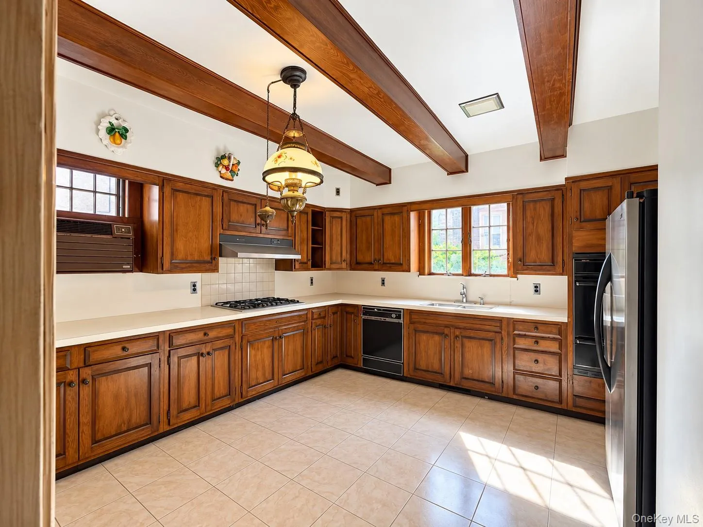 2 Ivy Close, New York, NY, 5 Bedrooms Bedrooms, 10 Rooms Rooms,2 BathroomsBathrooms,Residential,For Rent,Ivy Close,0,1060195 2 Ivy Close, New York, NY, 5 Bedrooms Bedrooms, 10 Rooms Rooms,2 BathroomsBathrooms,Residential,For Rent,Ivy Close,0,1060195