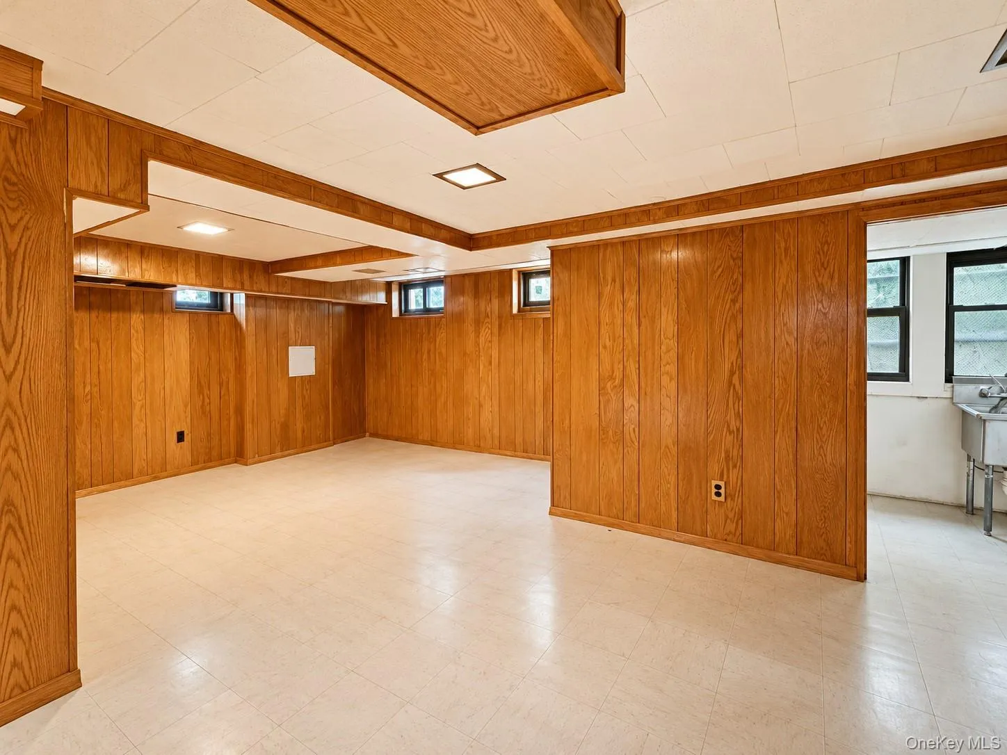 2 Ivy Close, New York, NY, 5 Bedrooms Bedrooms, 10 Rooms Rooms,2 BathroomsBathrooms,Residential,For Rent,Ivy Close,0,1060195 2 Ivy Close, New York, NY, 5 Bedrooms Bedrooms, 10 Rooms Rooms,2 BathroomsBathrooms,Residential,For Rent,Ivy Close,0,1060195