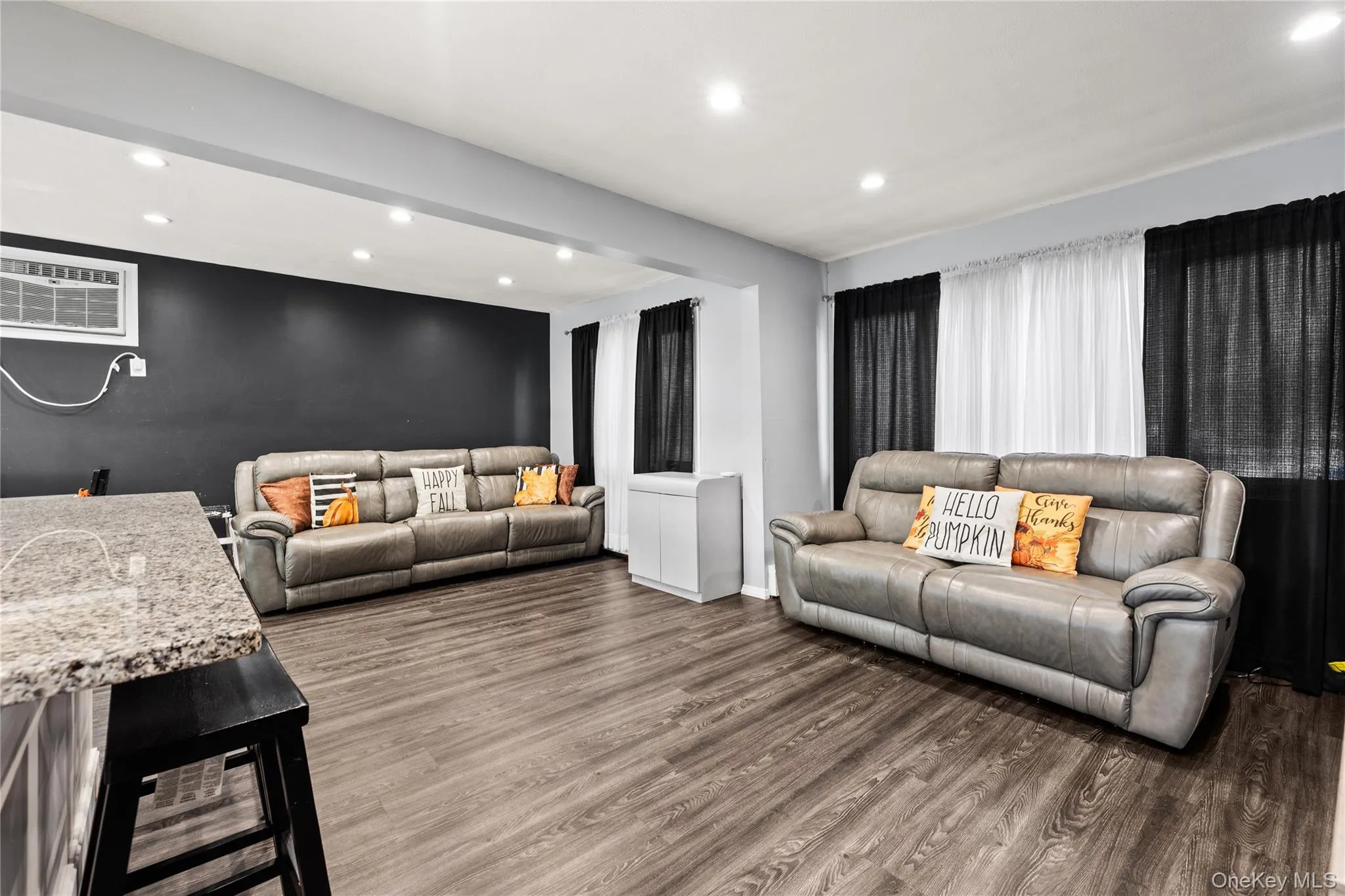 607 Monroe Avenue, Babylon, NY, 4 Bedrooms Bedrooms, 8 Rooms Rooms,2 BathroomsBathrooms,Residential,For Rent,Monroe,0,1060207 607 Monroe Avenue, Babylon, NY, 4 Bedrooms Bedrooms, 8 Rooms Rooms,2 BathroomsBathrooms,Residential,For Rent,Monroe,0,1060207