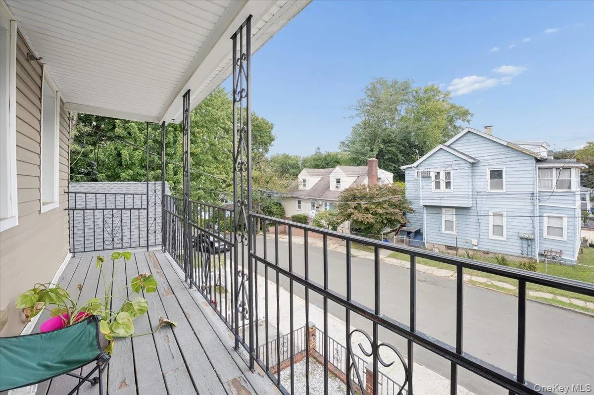 84 Howard Street, Mount Pleasant, NY, 2 Bedroom Bedrooms, 5 Room Rooms,1 BathroomBathrooms,Residential Lease,For Rent,Howard,0,1060213 84 Howard Street, Mount Pleasant, NY, 2 Bedroom Bedrooms, 5 Room Rooms,1 BathroomBathrooms,Residential Lease,For Rent,Howard,0,1060213