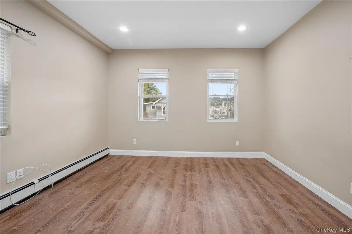 84 Howard Street, Mount Pleasant, NY, 2 Bedroom Bedrooms, 5 Room Rooms,1 BathroomBathrooms,Residential Lease,For Rent,Howard,0,1060213 84 Howard Street, Mount Pleasant, NY, 2 Bedroom Bedrooms, 5 Room Rooms,1 BathroomBathrooms,Residential Lease,For Rent,Howard,0,1060213