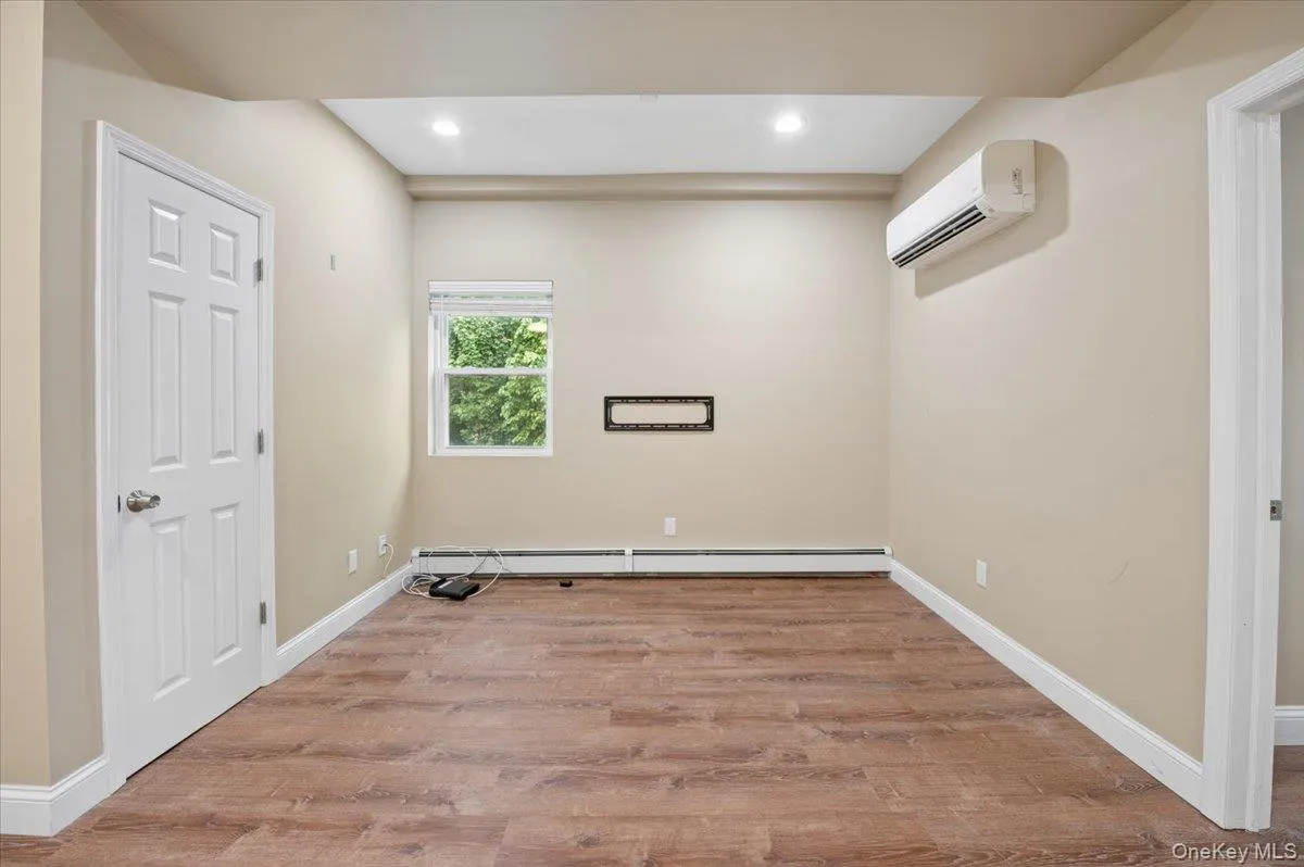 84 Howard Street, Mount Pleasant, NY, 2 Bedroom Bedrooms, 5 Room Rooms,1 BathroomBathrooms,Residential Lease,For Rent,Howard,0,1060213 84 Howard Street, Mount Pleasant, NY, 2 Bedroom Bedrooms, 5 Room Rooms,1 BathroomBathrooms,Residential Lease,For Rent,Howard,0,1060213