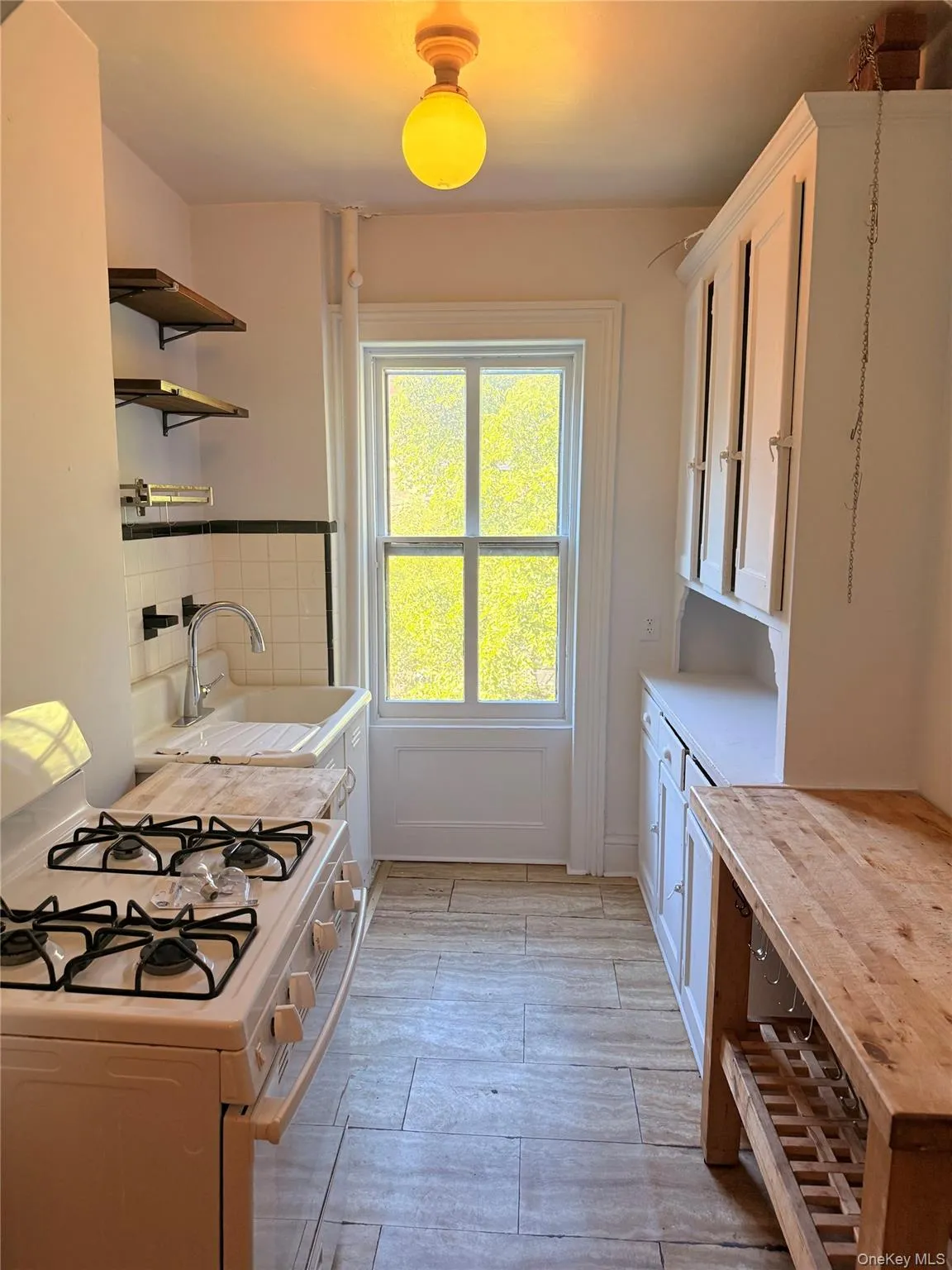 234 Carlton Avenue, New York, NY, 1 Bedroom Bedrooms, 5 Room Rooms,1 BathroomBathrooms,Residential Lease,For Rent,Carlton,0,1060217 234 Carlton Avenue, New York, NY, 1 Bedroom Bedrooms, 5 Room Rooms,1 BathroomBathrooms,Residential Lease,For Rent,Carlton,0,1060217