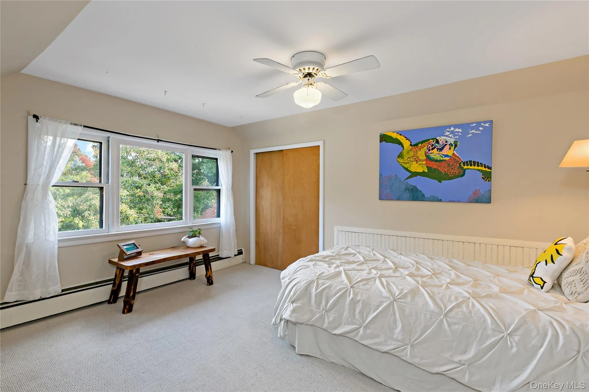 Fourth bedroom. Fourth bedroom.