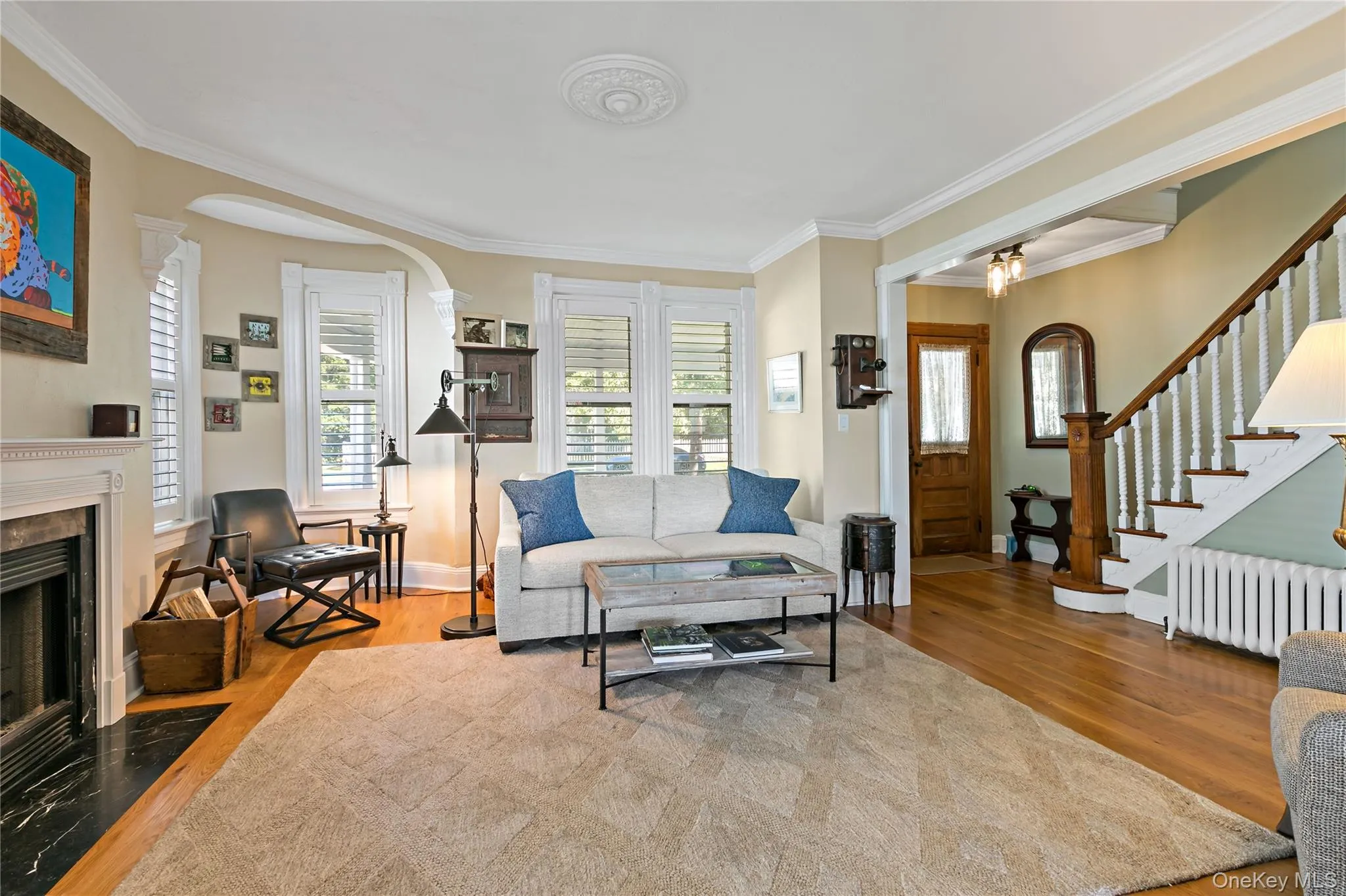 Intimate turret reading nook in the living room. Double door front entry way. Intimate turret reading nook in the living room. Double door front entry way.