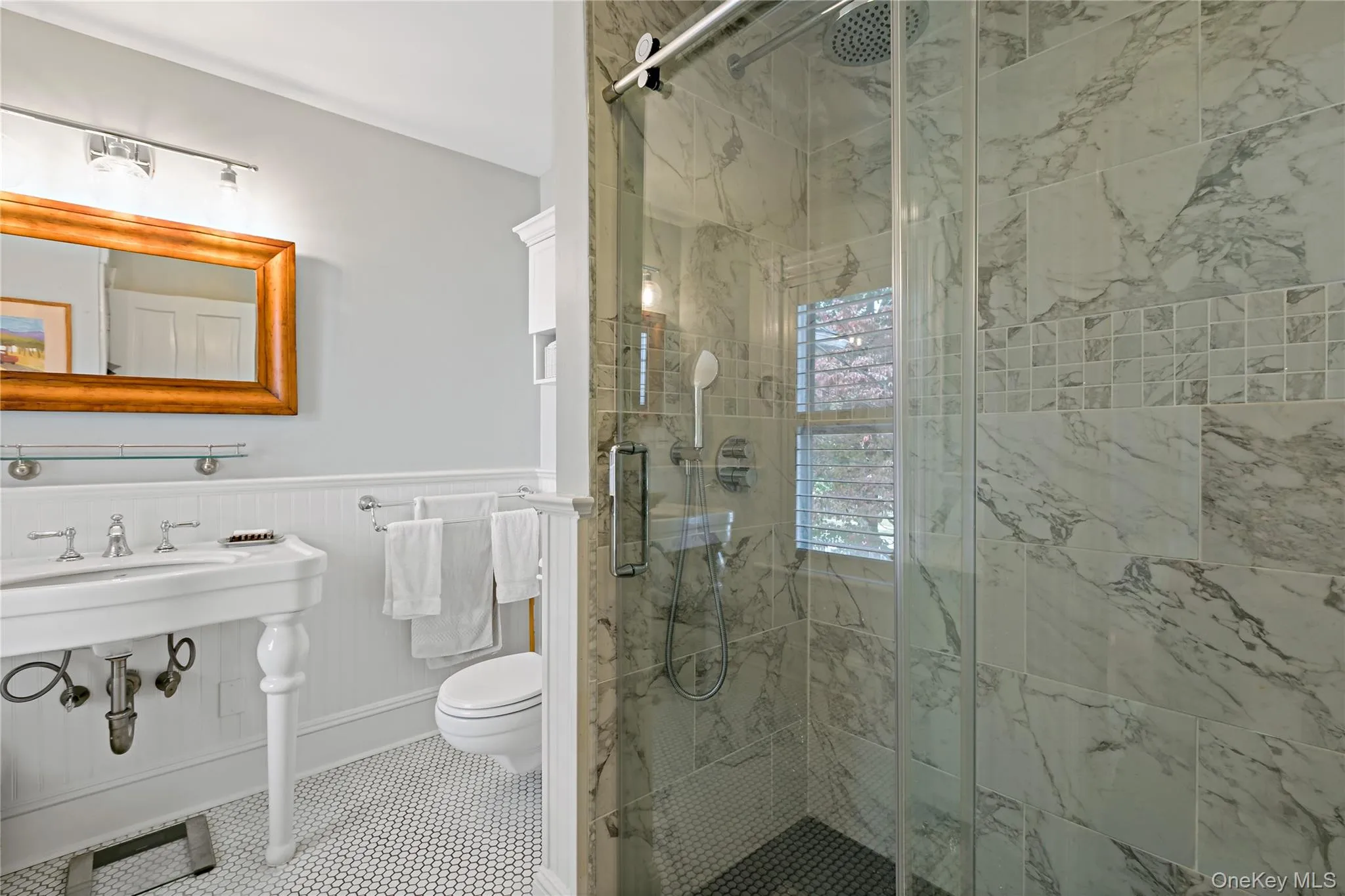 Second floor hall bath. Second floor hall bath.