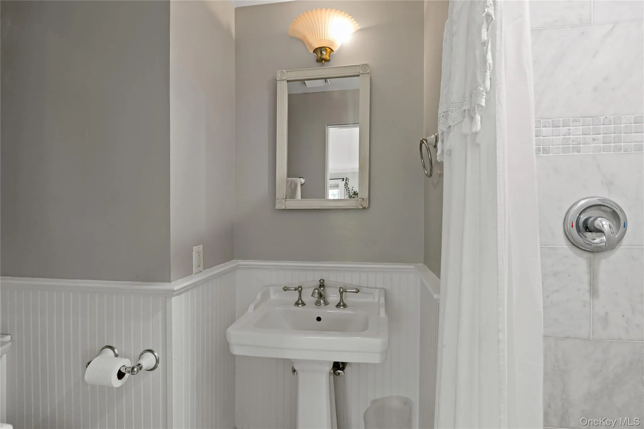 Ensuite primary bathroom. Ensuite primary bathroom.