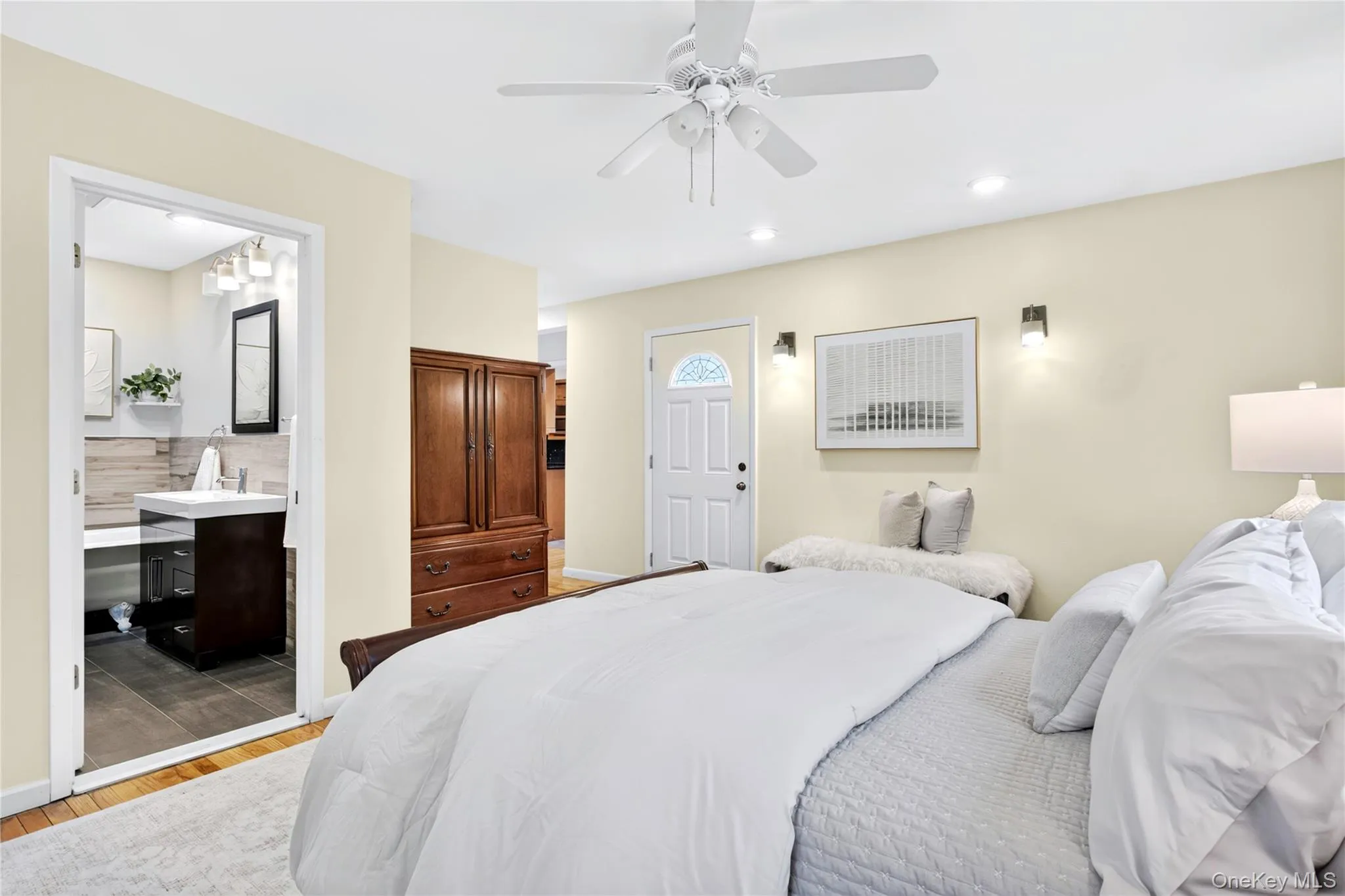 75 Plymouth Road, North Hempstead, NY, 4 Bedrooms Bedrooms, 9 Rooms Rooms,3 BathroomsBathrooms,Residential,For Rent,Plymouth,0,1060229 75 Plymouth Road, North Hempstead, NY, 4 Bedrooms Bedrooms, 9 Rooms Rooms,3 BathroomsBathrooms,Residential,For Rent,Plymouth,0,1060229