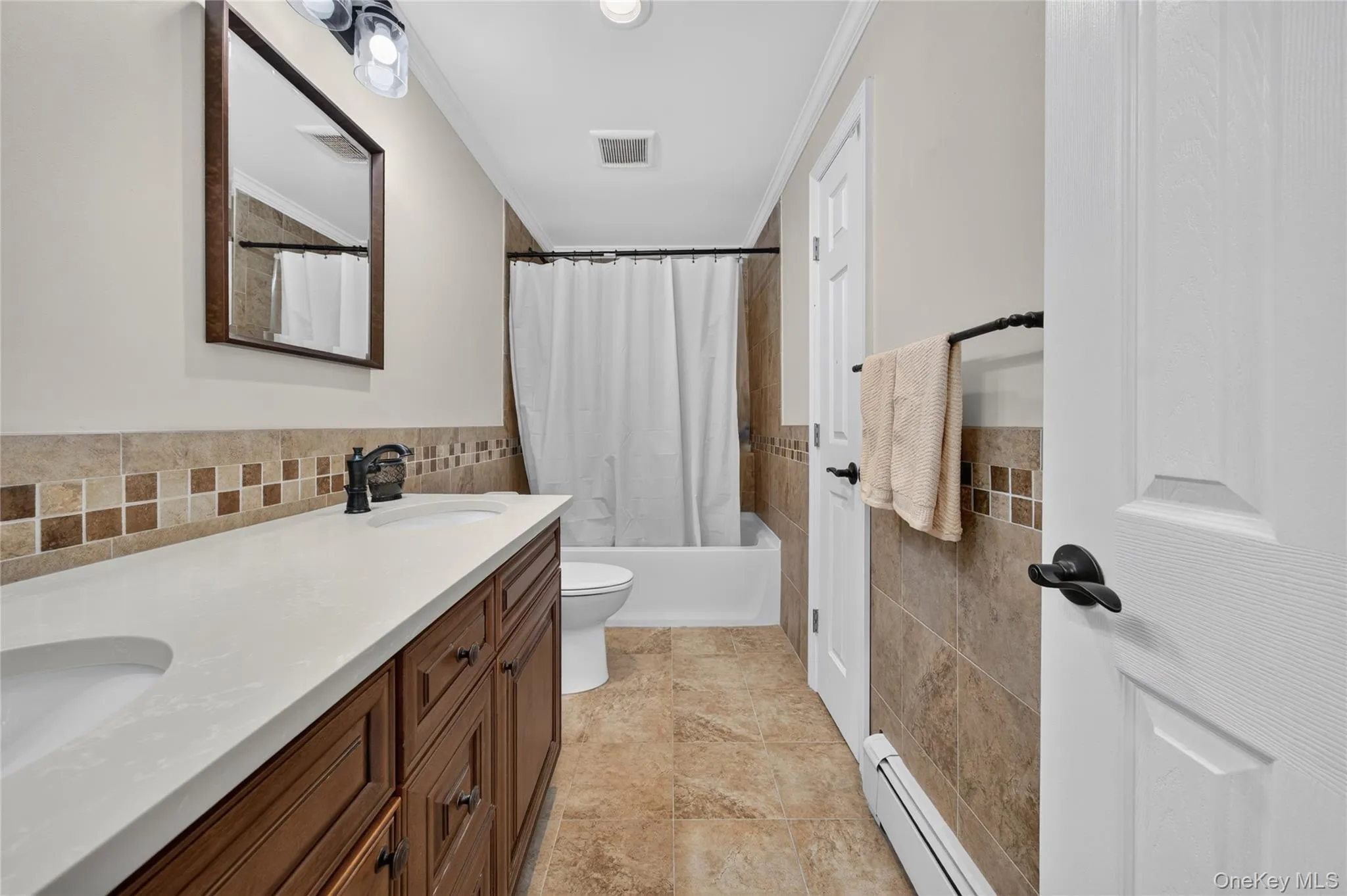 3 Jasper Avenue, Brookhaven, NY, 5 Bedrooms Bedrooms, 10 Rooms Rooms,2 BathroomsBathrooms,Residential,For Rent,Jasper,0,1060235 3 Jasper Avenue, Brookhaven, NY, 5 Bedrooms Bedrooms, 10 Rooms Rooms,2 BathroomsBathrooms,Residential,For Rent,Jasper,0,1060235