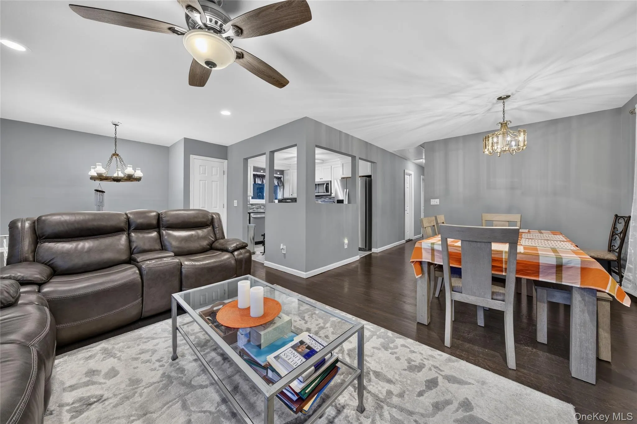 3 Jasper Avenue, Brookhaven, NY, 5 Bedrooms Bedrooms, 10 Rooms Rooms,2 BathroomsBathrooms,Residential,For Rent,Jasper,0,1060235 3 Jasper Avenue, Brookhaven, NY, 5 Bedrooms Bedrooms, 10 Rooms Rooms,2 BathroomsBathrooms,Residential,For Rent,Jasper,0,1060235