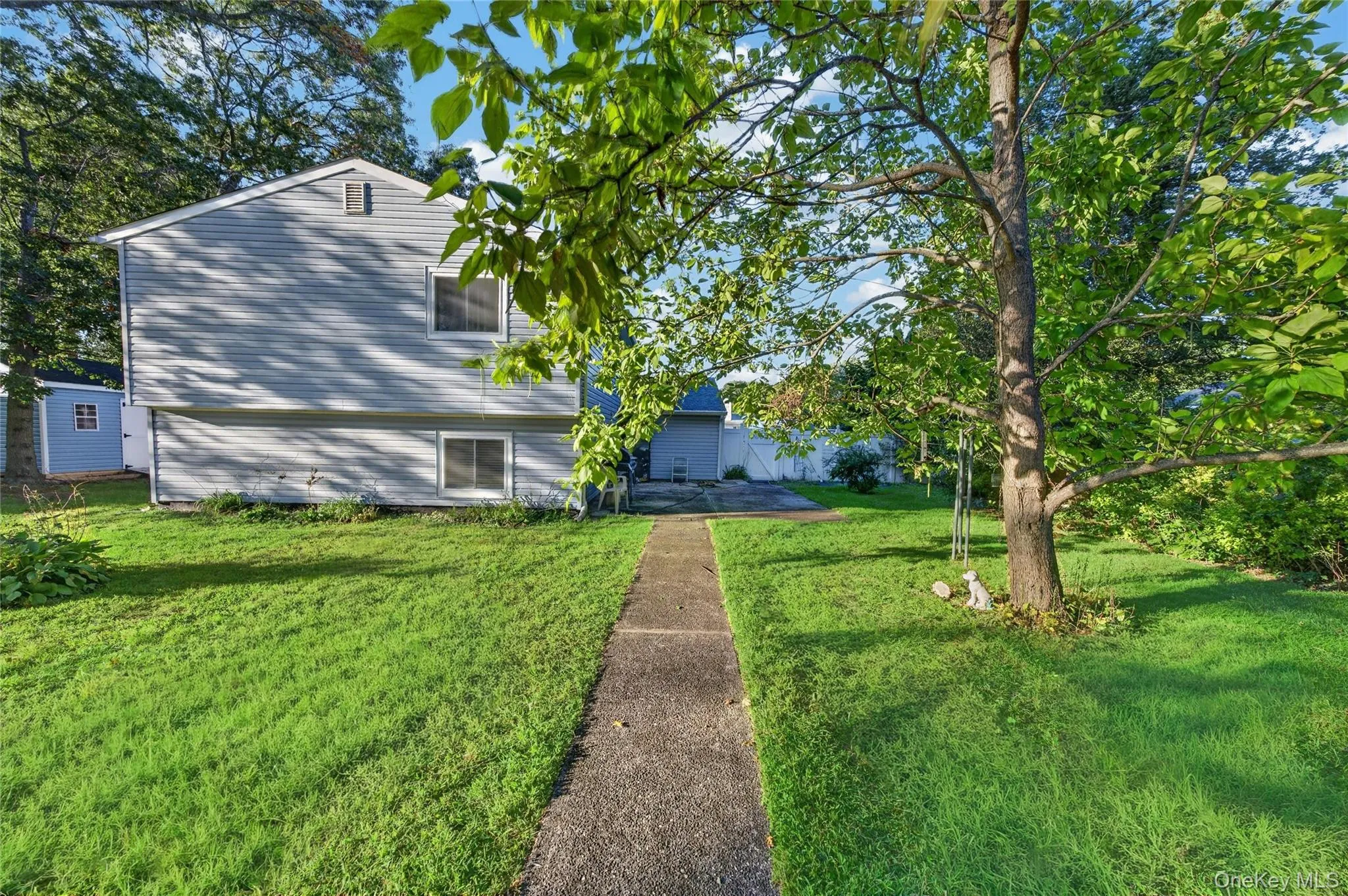 3 Jasper Avenue, Brookhaven, NY, 5 Bedrooms Bedrooms, 10 Rooms Rooms,2 BathroomsBathrooms,Residential,For Rent,Jasper,0,1060235 3 Jasper Avenue, Brookhaven, NY, 5 Bedrooms Bedrooms, 10 Rooms Rooms,2 BathroomsBathrooms,Residential,For Rent,Jasper,0,1060235