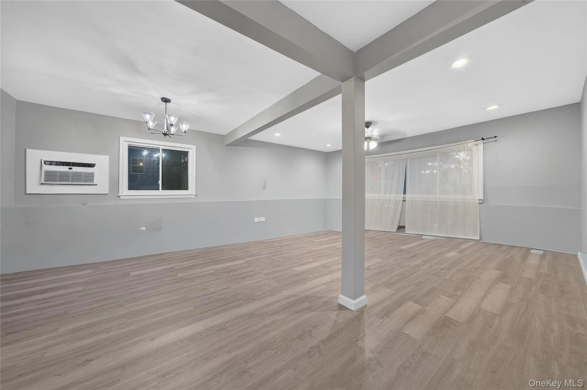 3 Jasper Avenue, Brookhaven, NY, 5 Bedrooms Bedrooms, 10 Rooms Rooms,2 BathroomsBathrooms,Residential,For Rent,Jasper,0,1060235 3 Jasper Avenue, Brookhaven, NY, 5 Bedrooms Bedrooms, 10 Rooms Rooms,2 BathroomsBathrooms,Residential,For Rent,Jasper,0,1060235