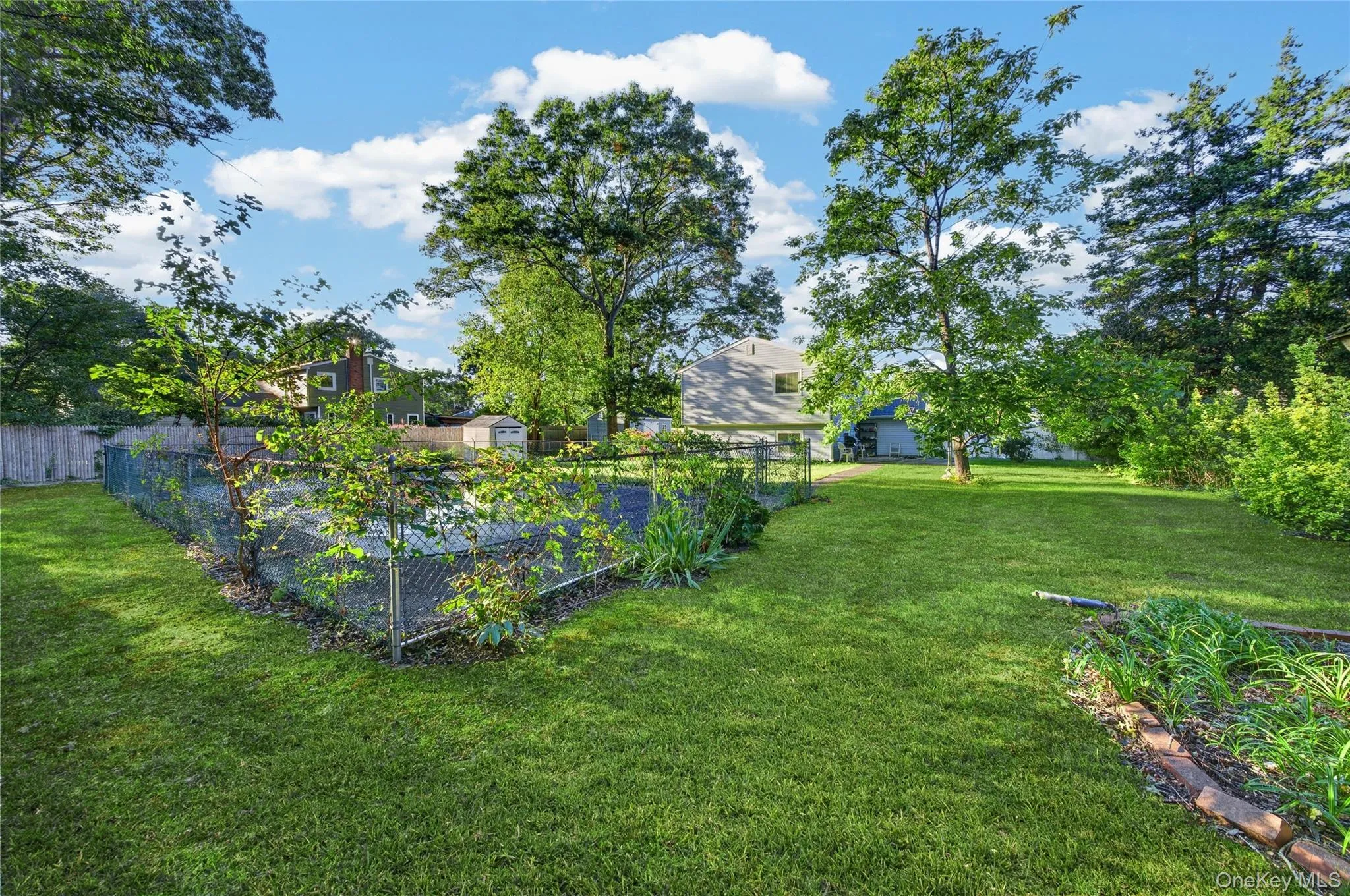 3 Jasper Avenue, Brookhaven, NY, 5 Bedrooms Bedrooms, 10 Rooms Rooms,2 BathroomsBathrooms,Residential,For Rent,Jasper,0,1060235 3 Jasper Avenue, Brookhaven, NY, 5 Bedrooms Bedrooms, 10 Rooms Rooms,2 BathroomsBathrooms,Residential,For Rent,Jasper,0,1060235