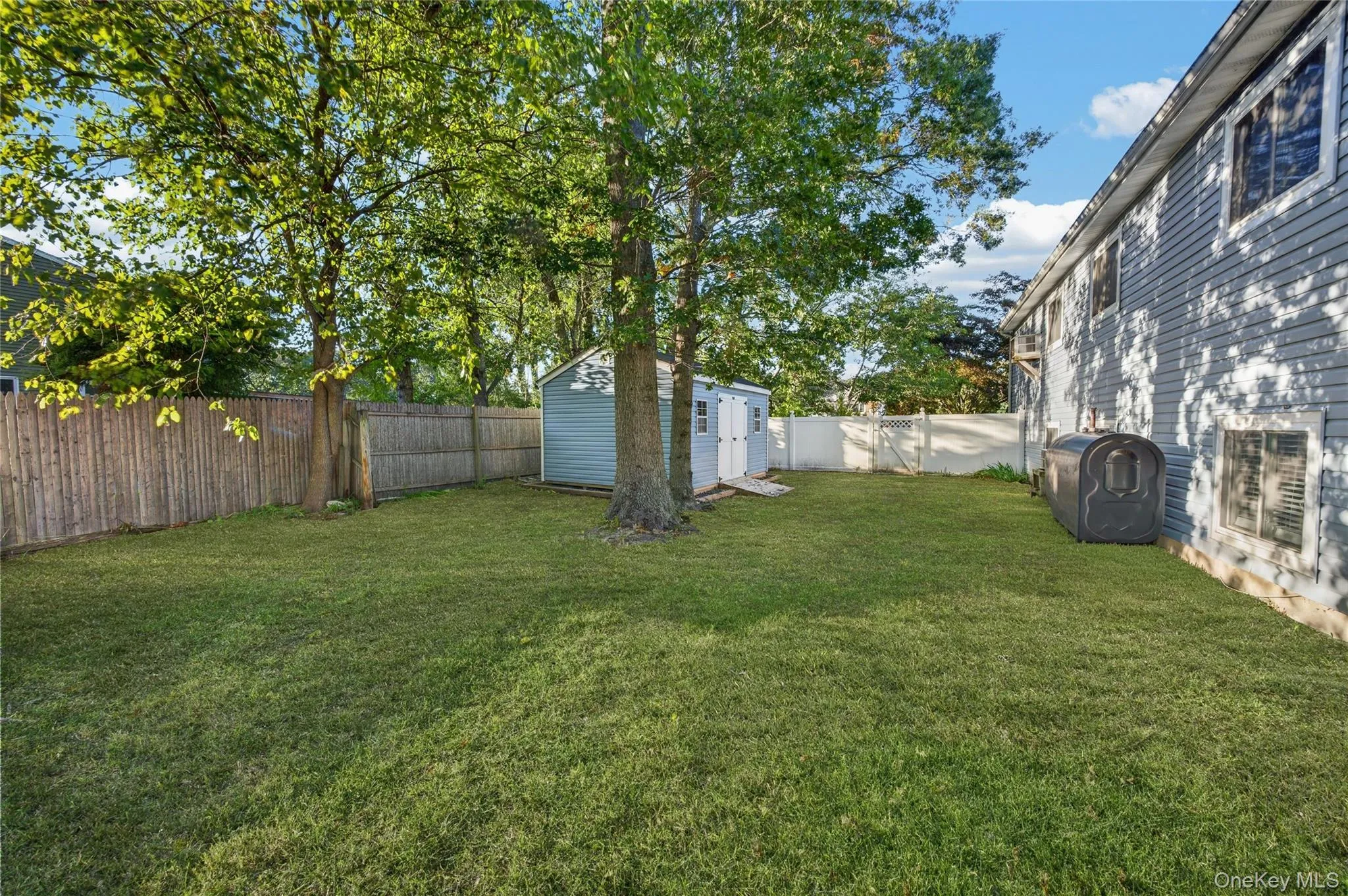 3 Jasper Avenue, Brookhaven, NY, 5 Bedrooms Bedrooms, 10 Rooms Rooms,2 BathroomsBathrooms,Residential,For Rent,Jasper,0,1060235 3 Jasper Avenue, Brookhaven, NY, 5 Bedrooms Bedrooms, 10 Rooms Rooms,2 BathroomsBathrooms,Residential,For Rent,Jasper,0,1060235