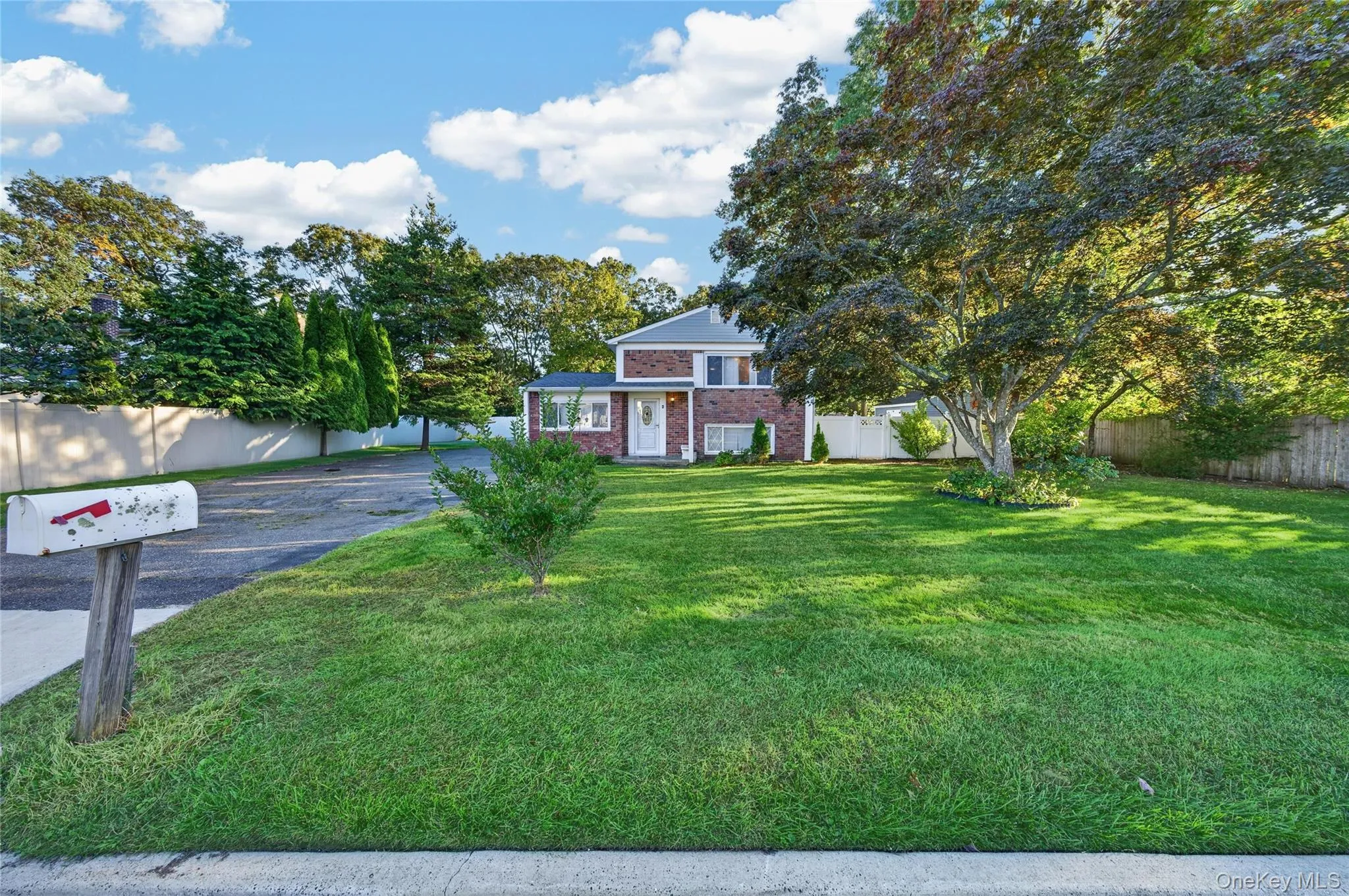 3 Jasper Avenue, Brookhaven, NY, 5 Bedrooms Bedrooms, 10 Rooms Rooms,2 BathroomsBathrooms,Residential,For Rent,Jasper,0,1060235 3 Jasper Avenue, Brookhaven, NY, 5 Bedrooms Bedrooms, 10 Rooms Rooms,2 BathroomsBathrooms,Residential,For Rent,Jasper,0,1060235