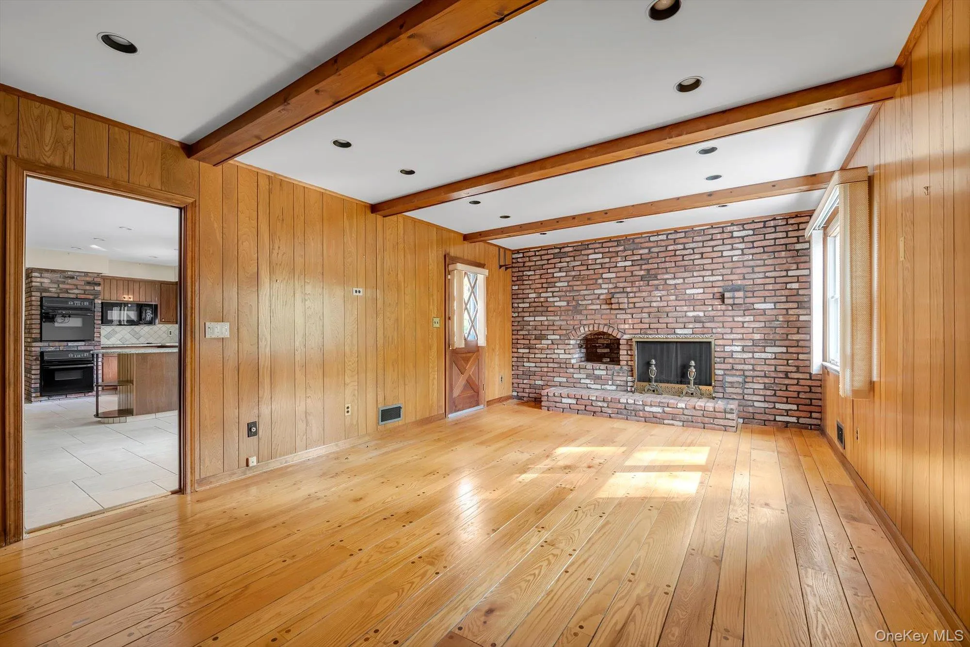 14 Oak Lane, Oyster Bay, NY, 5 Bedroom Bedrooms, 10 Room Rooms,4 BathroomBathrooms,Residential Lease,For Rent,Oak,0,1060239 14 Oak Lane, Oyster Bay, NY, 5 Bedroom Bedrooms, 10 Room Rooms,4 BathroomBathrooms,Residential Lease,For Rent,Oak,0,1060239