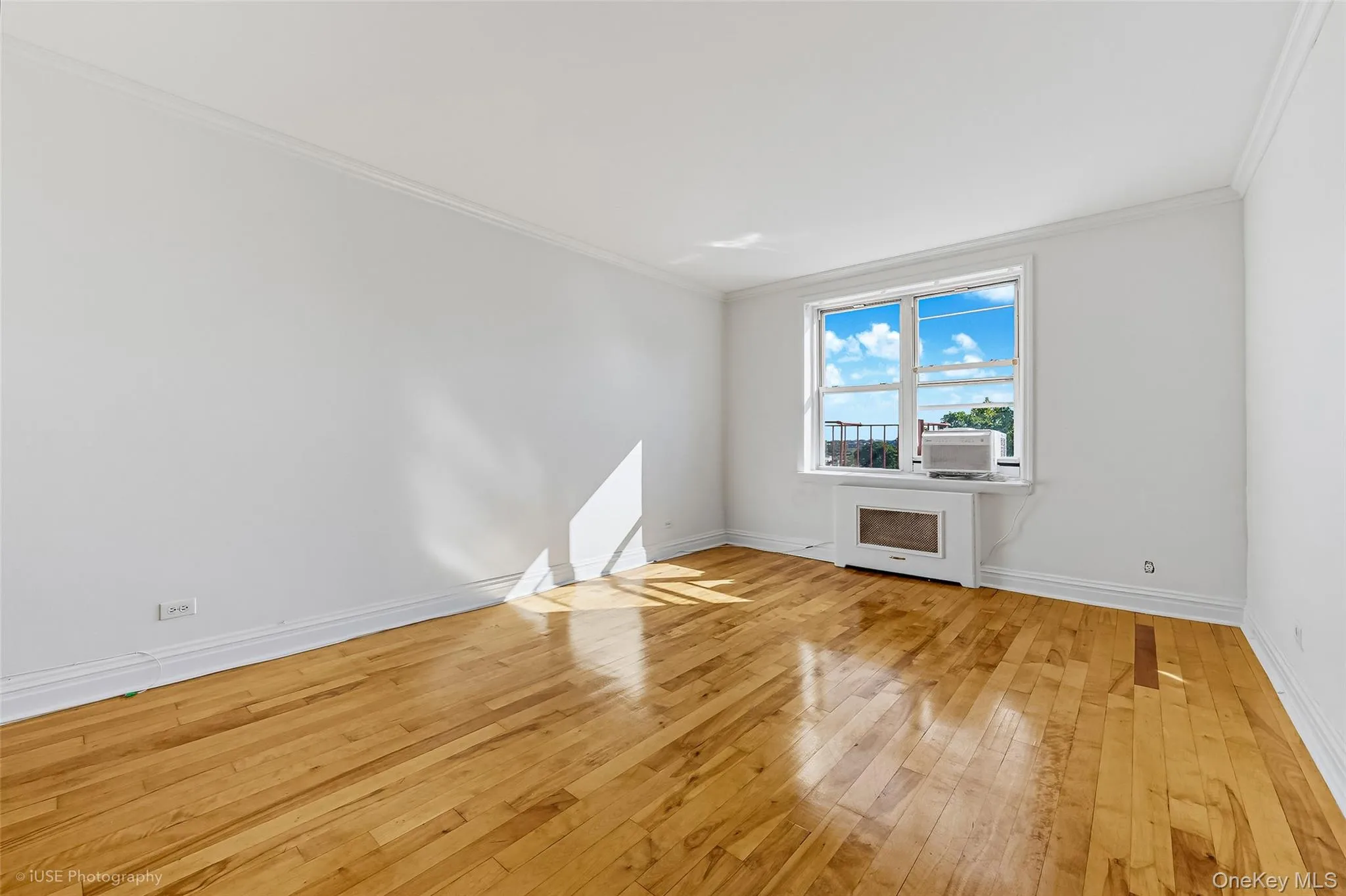 39-30 52nd Street, New York, NY, 1 Bedroom Bedrooms, 4 Rooms Rooms,1 BathroomBathrooms,Residential,For Rent,52nd Street,0,1060240 39-30 52nd Street, New York, NY, 1 Bedroom Bedrooms, 4 Rooms Rooms,1 BathroomBathrooms,Residential,For Rent,52nd Street,0,1060240