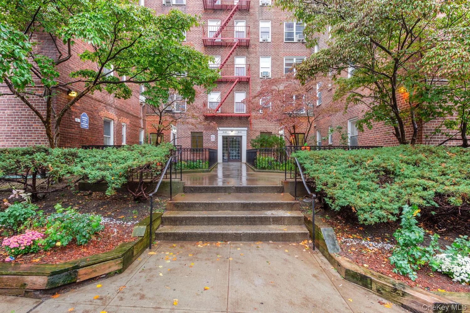 39-30 52nd Street, New York, NY, 1 Bedroom Bedrooms, 4 Rooms Rooms,1 BathroomBathrooms,Residential,For Rent,52nd Street,0,1060240 39-30 52nd Street, New York, NY, 1 Bedroom Bedrooms, 4 Rooms Rooms,1 BathroomBathrooms,Residential,For Rent,52nd Street,0,1060240