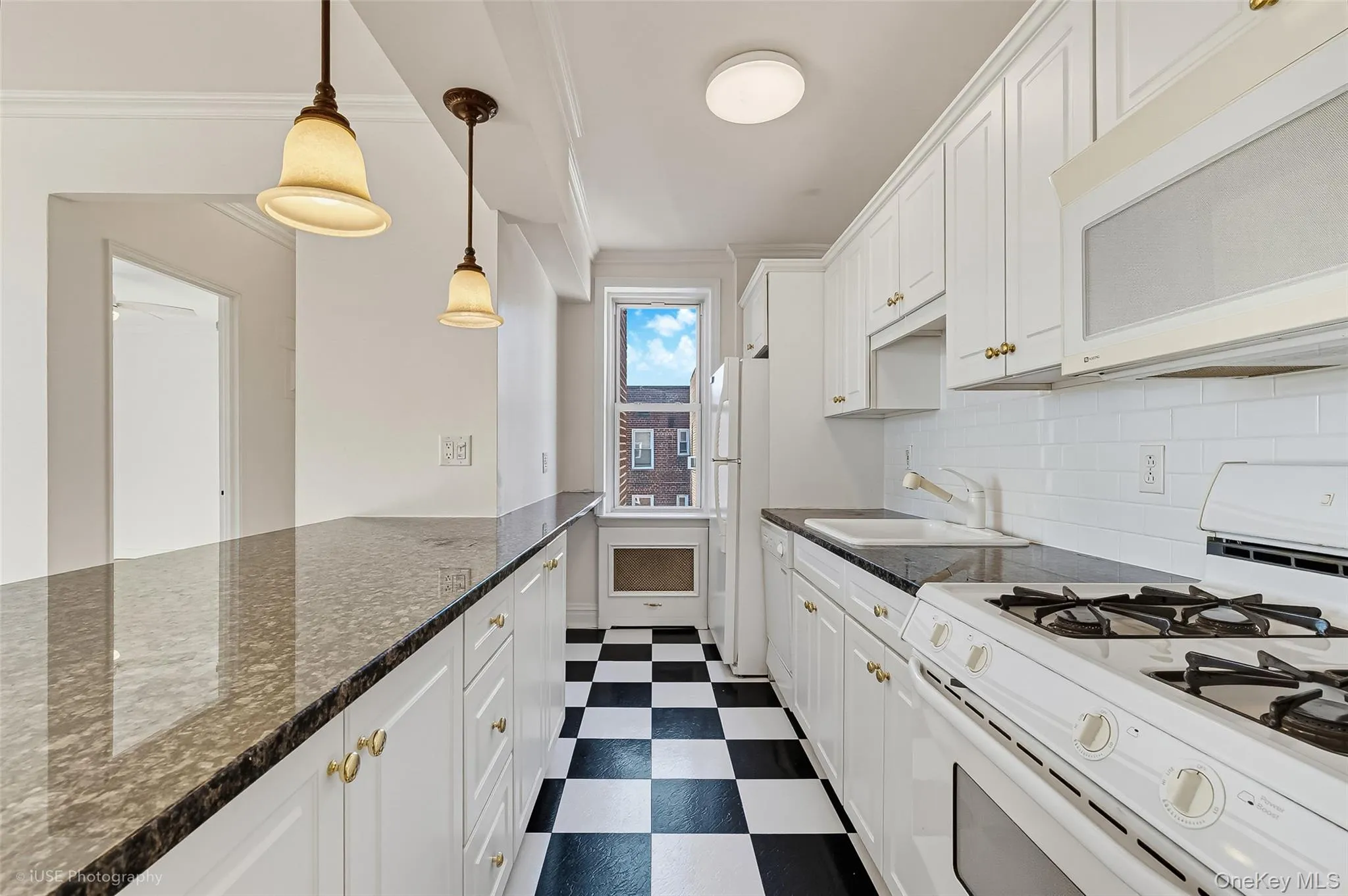 39-30 52nd Street, New York, NY, 1 Bedroom Bedrooms, 4 Rooms Rooms,1 BathroomBathrooms,Residential,For Rent,52nd Street,0,1060240 39-30 52nd Street, New York, NY, 1 Bedroom Bedrooms, 4 Rooms Rooms,1 BathroomBathrooms,Residential,For Rent,52nd Street,0,1060240