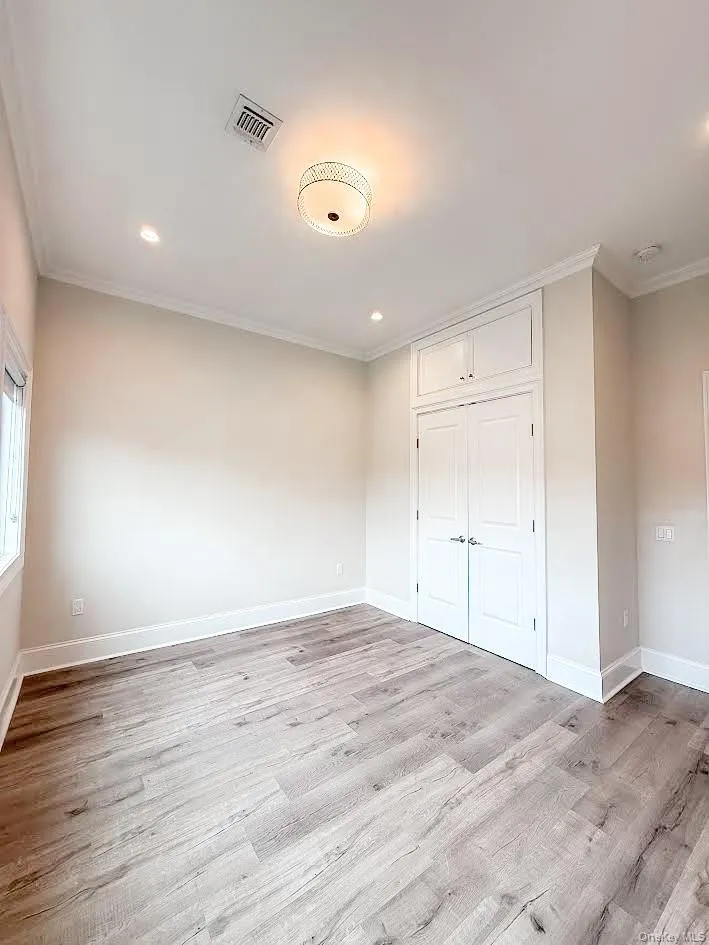 226 New York Avenue, Huntington, NY, 2 Bedroom Bedrooms, 4 Room Rooms,1 BathroomBathrooms,Residential Lease,For Rent,New York Avenue,0,1060242 226 New York Avenue, Huntington, NY, 2 Bedroom Bedrooms, 4 Room Rooms,1 BathroomBathrooms,Residential Lease,For Rent,New York Avenue,0,1060242
