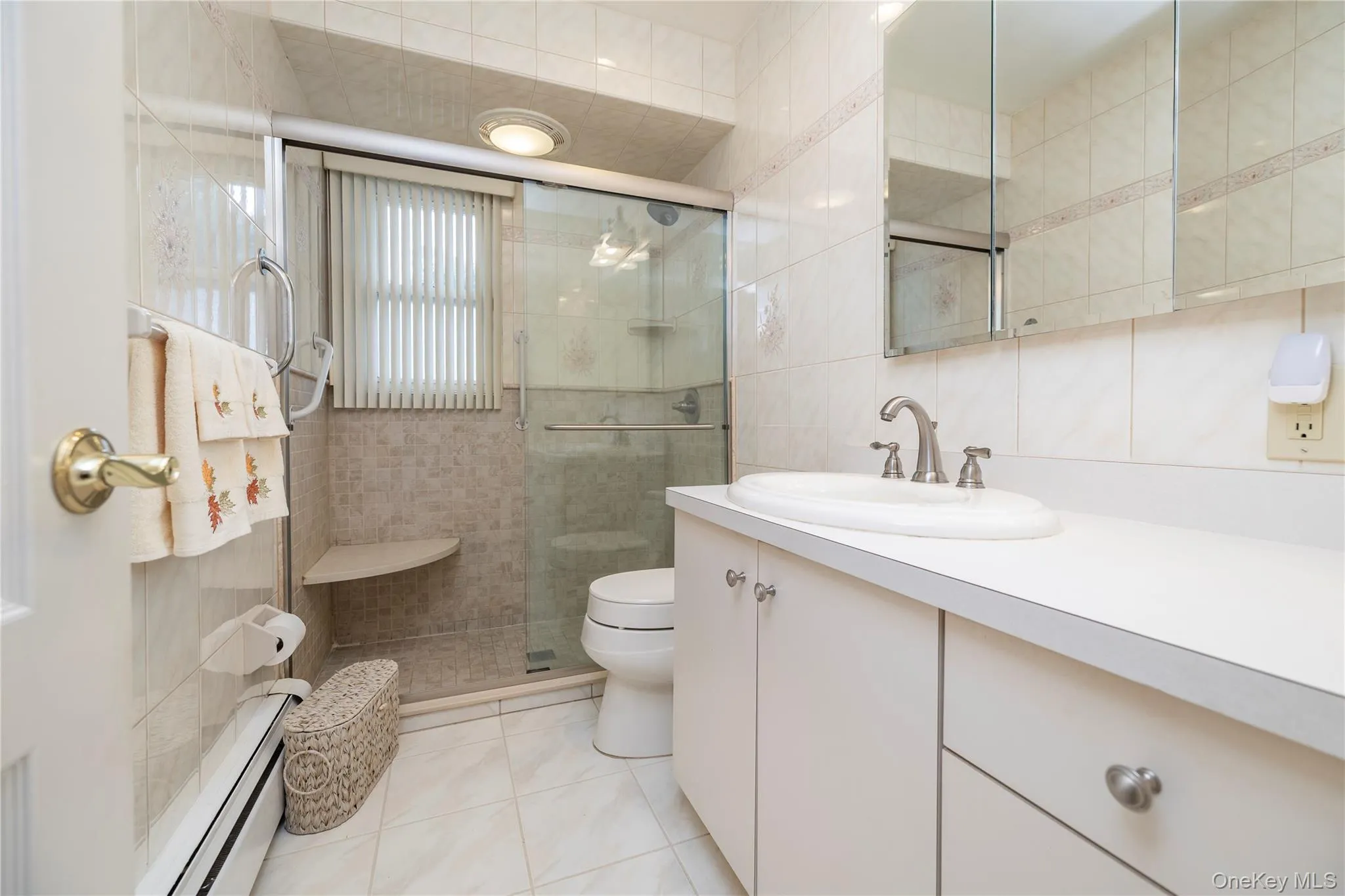 Full Bath Full Bath