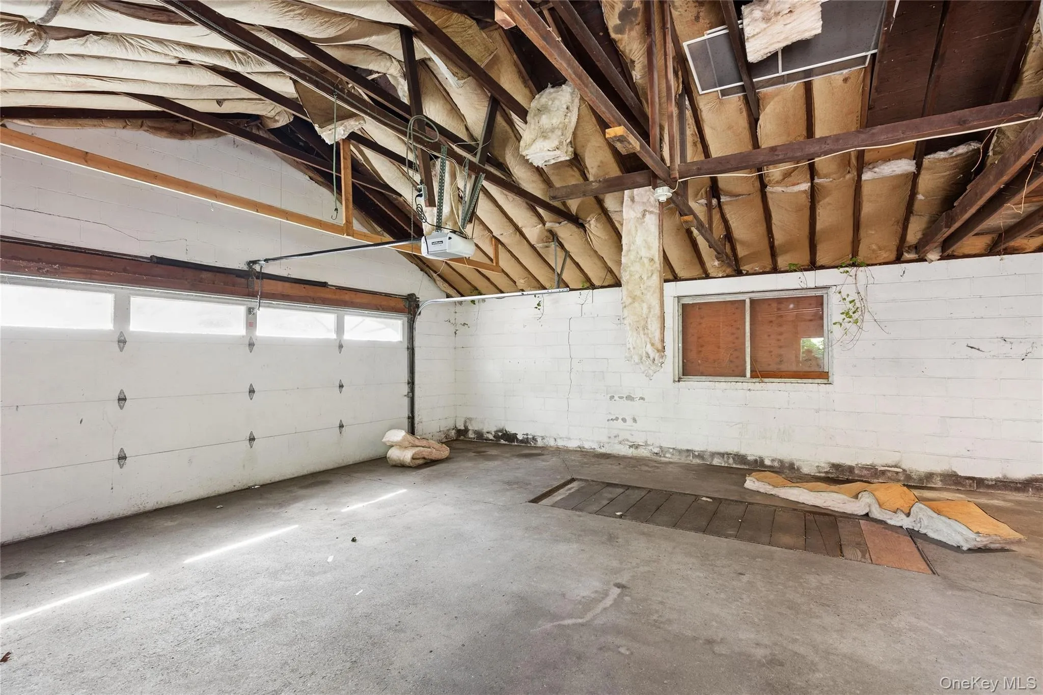 9 Plandome Place, Brookhaven, NY, 3 Bedrooms Bedrooms, 7 Rooms Rooms,2 BathroomsBathrooms,Residential,For Rent,Plandome,0,1060244 9 Plandome Place, Brookhaven, NY, 3 Bedrooms Bedrooms, 7 Rooms Rooms,2 BathroomsBathrooms,Residential,For Rent,Plandome,0,1060244