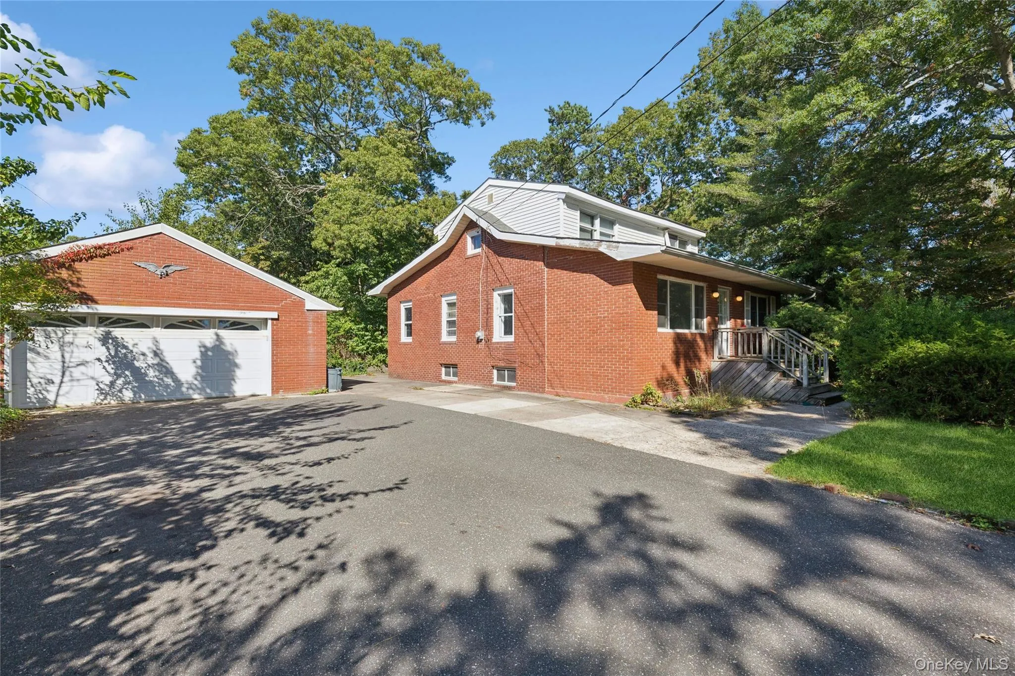 9 Plandome Place, Brookhaven, NY, 3 Bedrooms Bedrooms, 7 Rooms Rooms,2 BathroomsBathrooms,Residential,For Rent,Plandome,0,1060244 9 Plandome Place, Brookhaven, NY, 3 Bedrooms Bedrooms, 7 Rooms Rooms,2 BathroomsBathrooms,Residential,For Rent,Plandome,0,1060244