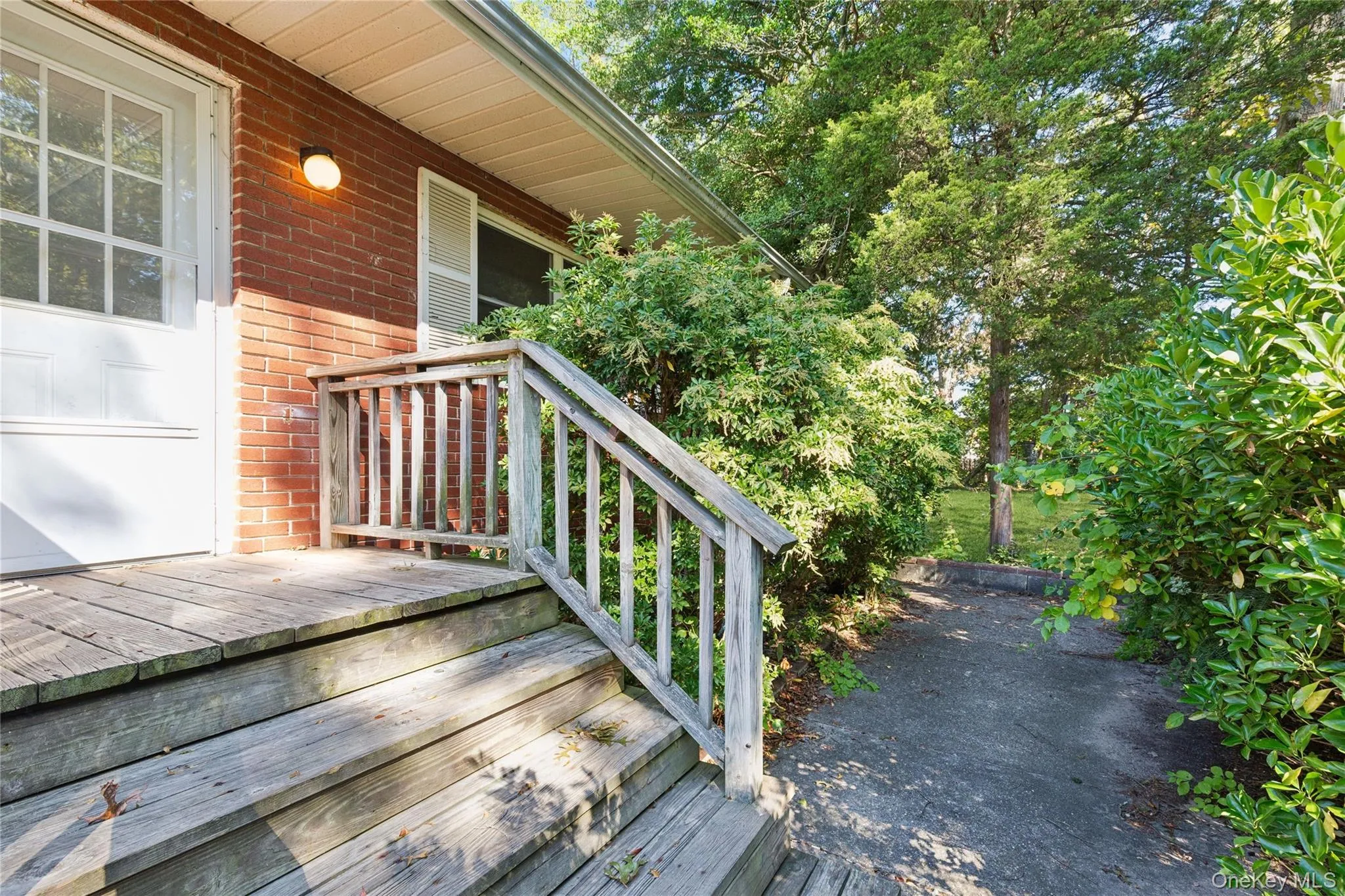 9 Plandome Place, Brookhaven, NY, 3 Bedrooms Bedrooms, 7 Rooms Rooms,2 BathroomsBathrooms,Residential,For Rent,Plandome,0,1060244 9 Plandome Place, Brookhaven, NY, 3 Bedrooms Bedrooms, 7 Rooms Rooms,2 BathroomsBathrooms,Residential,For Rent,Plandome,0,1060244