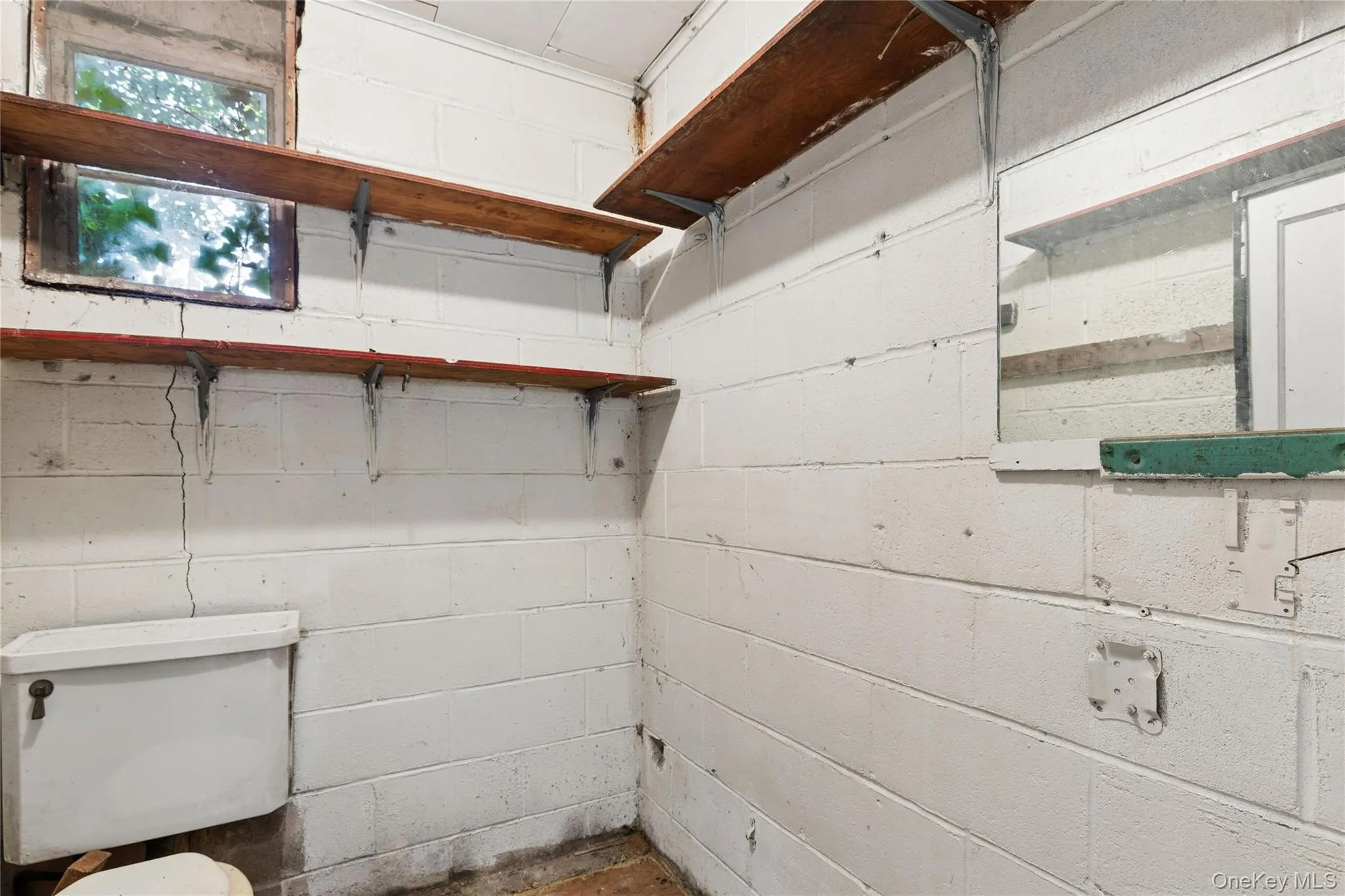 9 Plandome Place, Brookhaven, NY, 3 Bedrooms Bedrooms, 7 Rooms Rooms,2 BathroomsBathrooms,Residential,For Rent,Plandome,0,1060244 9 Plandome Place, Brookhaven, NY, 3 Bedrooms Bedrooms, 7 Rooms Rooms,2 BathroomsBathrooms,Residential,For Rent,Plandome,0,1060244