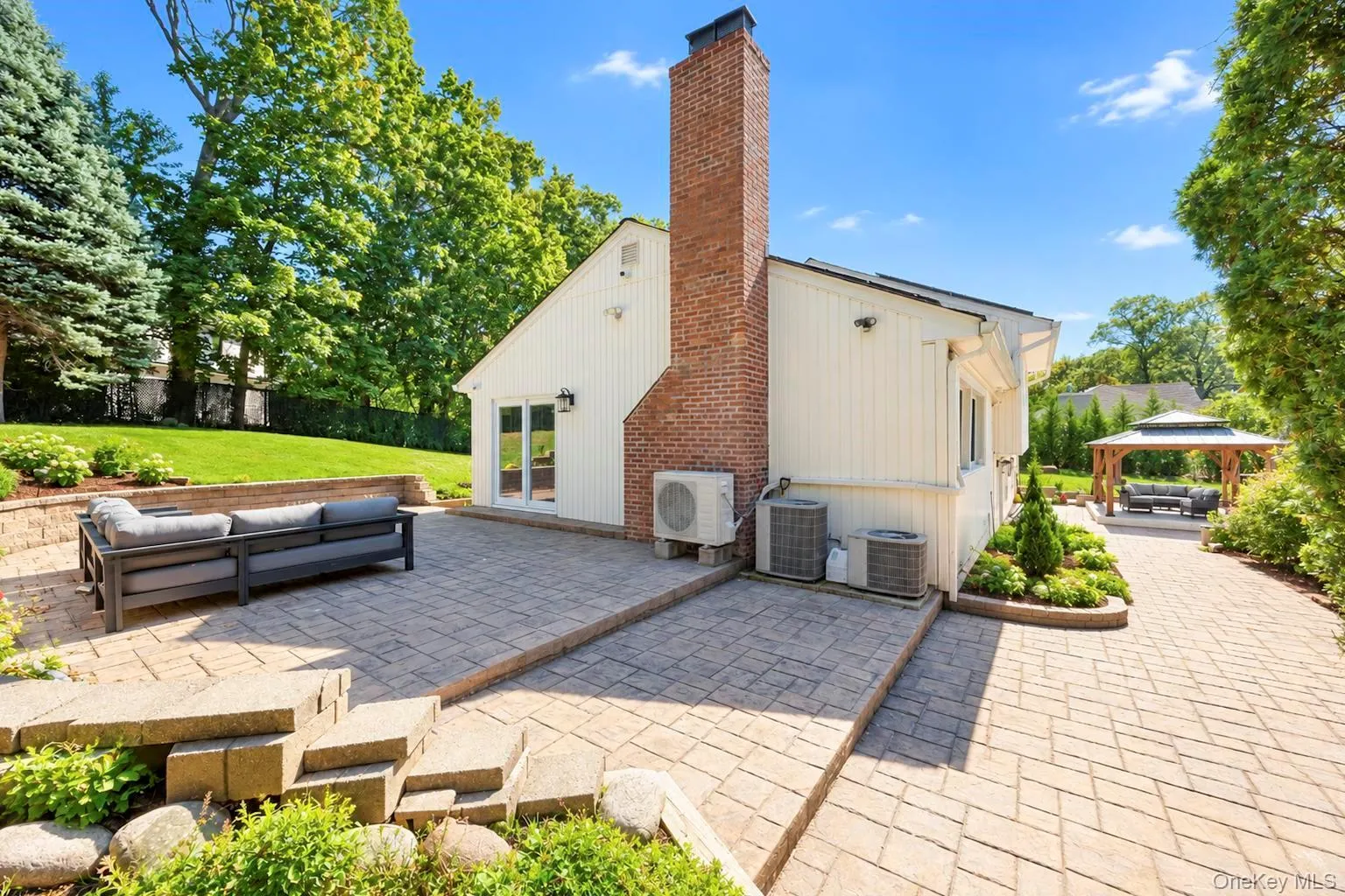 29 Hillside Lane, Oyster Bay, NY, 3 Bedrooms Bedrooms, 9 Rooms Rooms,3 BathroomsBathrooms,Residential,For Rent,Hillside,0,1060247 29 Hillside Lane, Oyster Bay, NY, 3 Bedrooms Bedrooms, 9 Rooms Rooms,3 BathroomsBathrooms,Residential,For Rent,Hillside,0,1060247