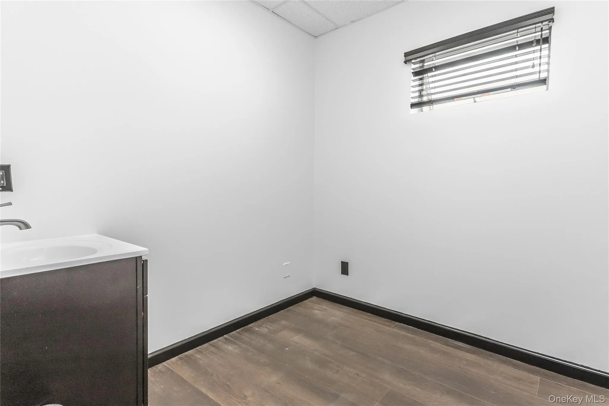 816 Hempstead Turnpike, Hempstead, NY, ,Commercial Lease,For Rent,Hempstead,0,1060251 816 Hempstead Turnpike, Hempstead, NY, ,Commercial Lease,For Rent,Hempstead,0,1060251