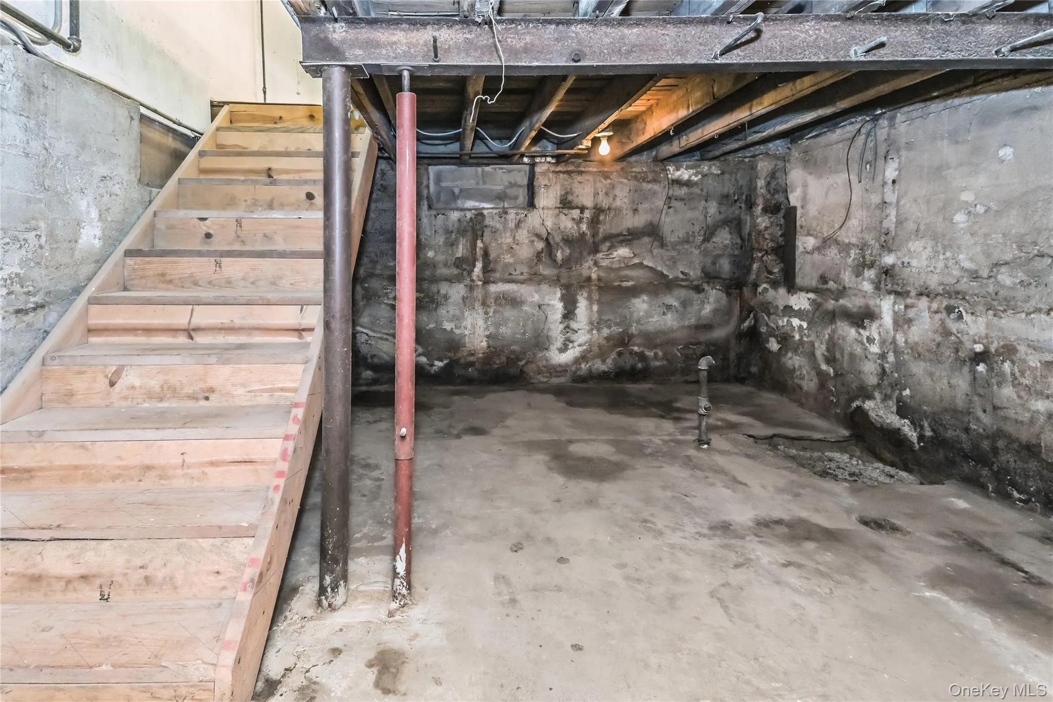 Partial basement Partial basement