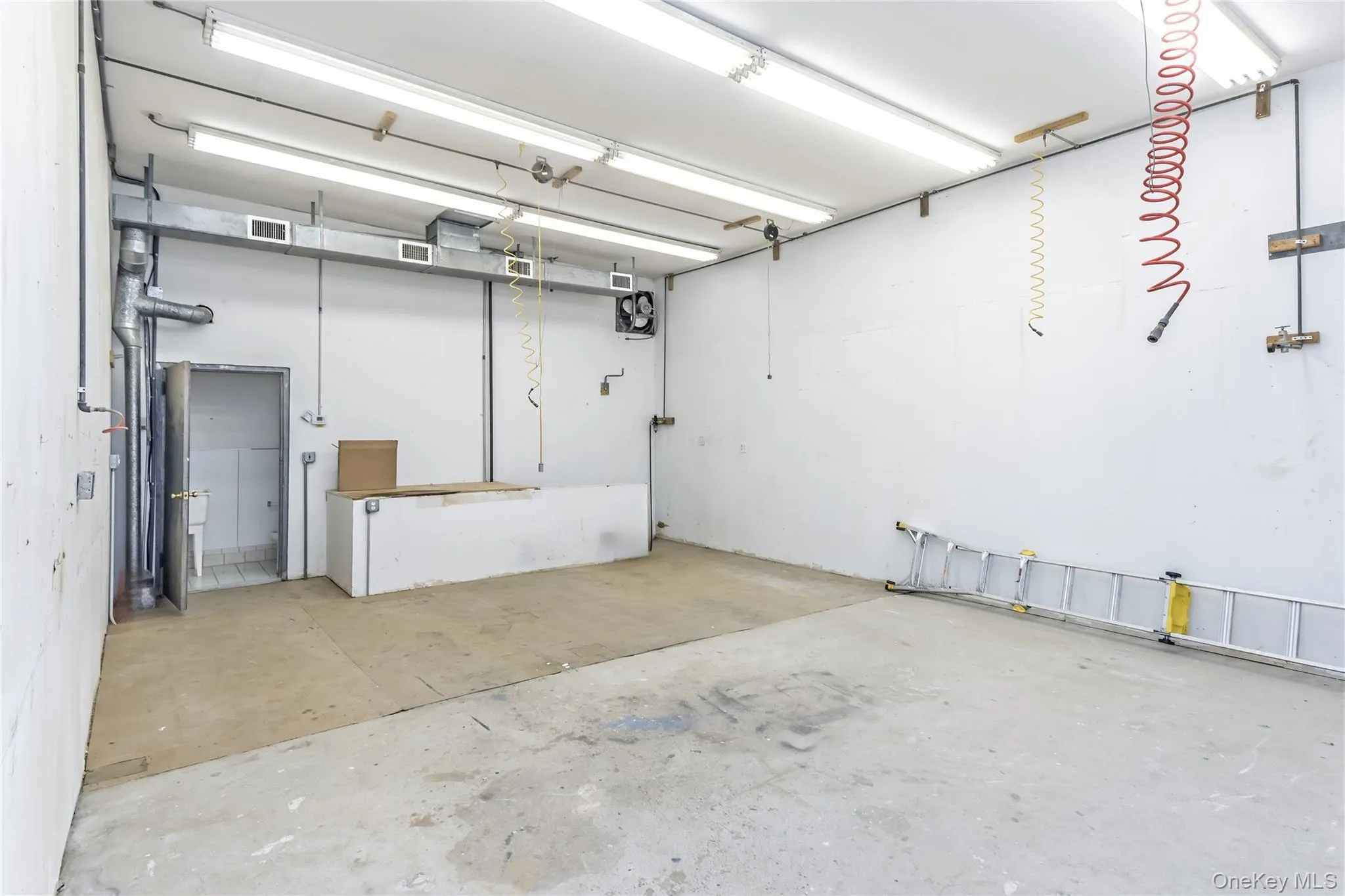 816 Hempstead Turnpike, Hempstead, NY, ,Commercial Lease,For Rent,Hempstead,0,1060258 816 Hempstead Turnpike, Hempstead, NY, ,Commercial Lease,For Rent,Hempstead,0,1060258