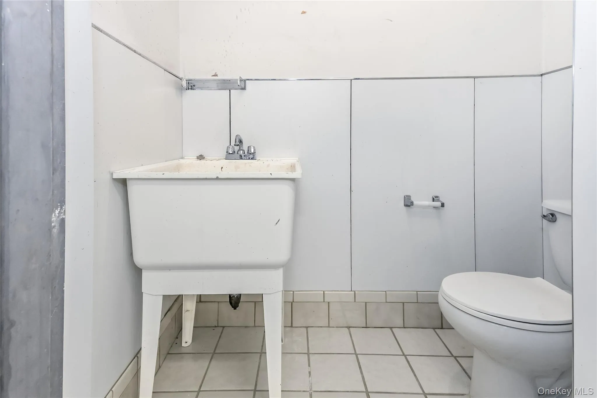 Bathroom Bathroom