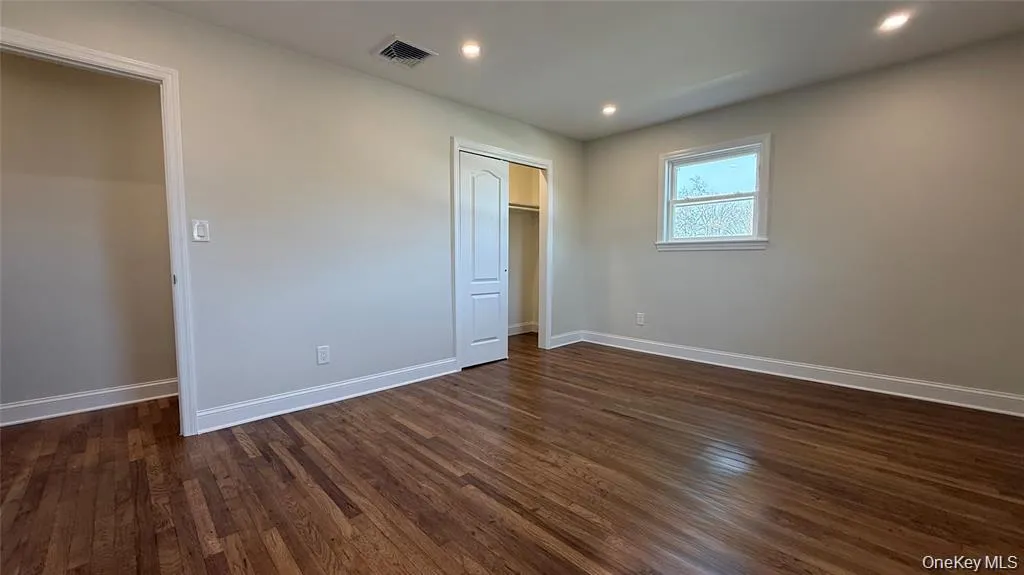 211 4th Avenue, West Babylon, NY, 3 Bedrooms Bedrooms, 6 Rooms Rooms,1 BathroomBathrooms,Residential,For Rent,4th,0,1060261 211 4th Avenue, West Babylon, NY, 3 Bedrooms Bedrooms, 6 Rooms Rooms,1 BathroomBathrooms,Residential,For Rent,4th,0,1060261