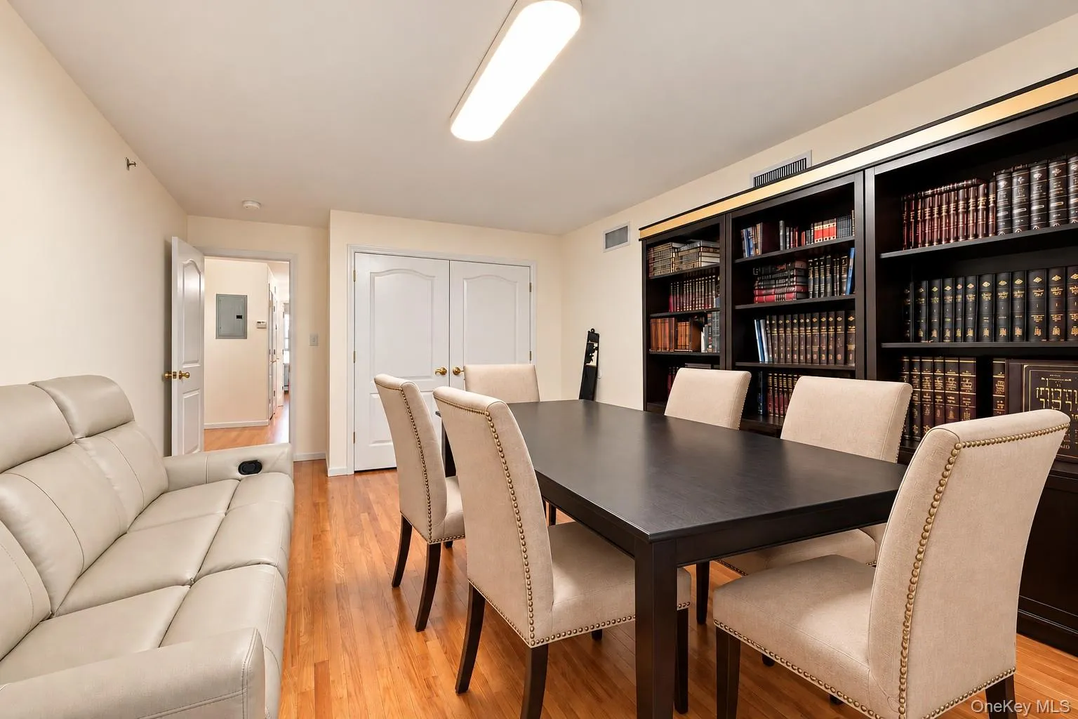 12 Widman Court, Ramapo, NY, 7 Bedrooms Bedrooms, 13 Rooms Rooms,3 BathroomsBathrooms,Residential,For Rent,Widman,0,1060262 12 Widman Court, Ramapo, NY, 7 Bedrooms Bedrooms, 13 Rooms Rooms,3 BathroomsBathrooms,Residential,For Rent,Widman,0,1060262