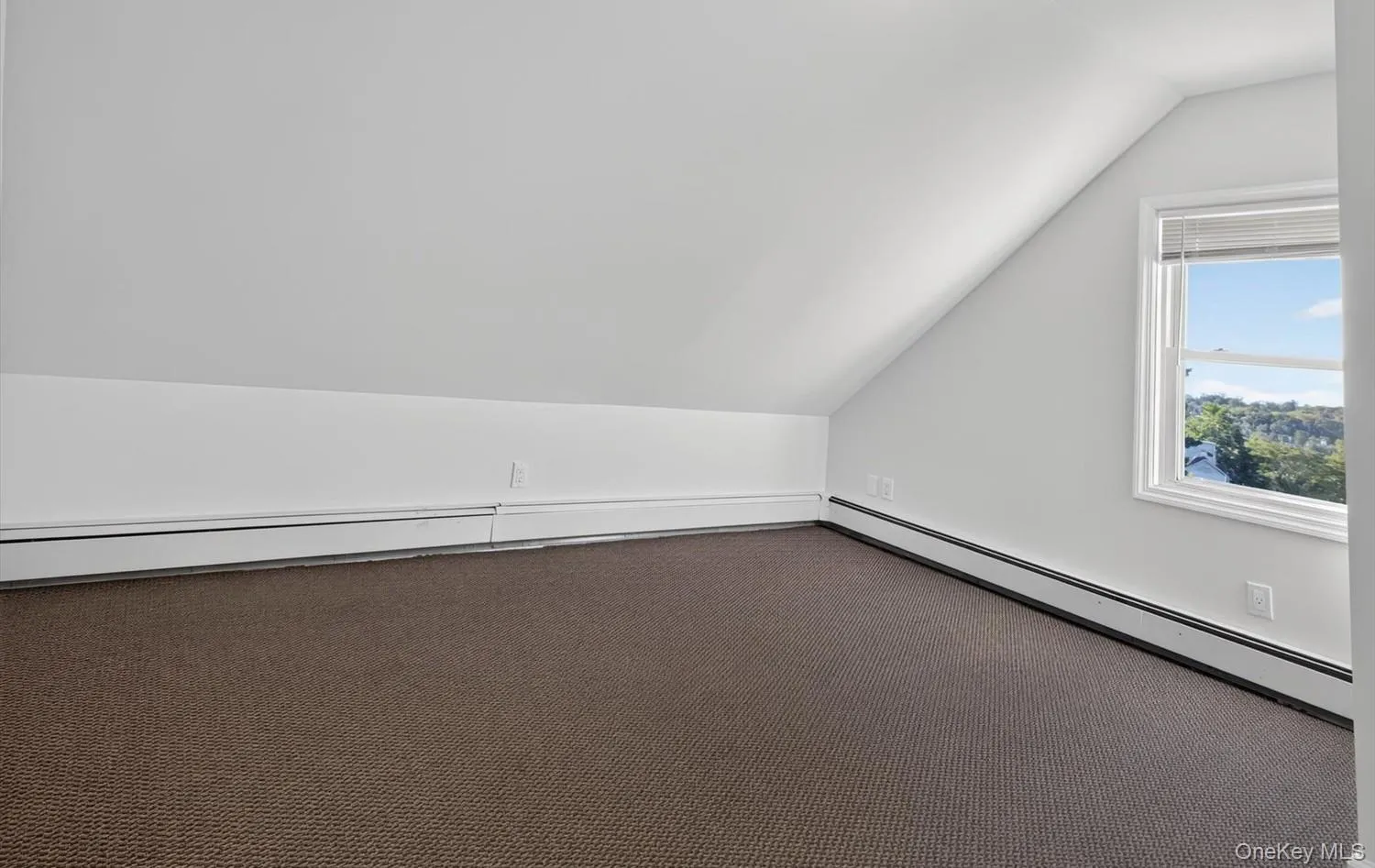 2 Austral Avenue, Glen Cove, NY, 3 Bedrooms Bedrooms, 6 Rooms Rooms,1 BathroomBathrooms,Residential,For Rent,Austral,0,1060270 2 Austral Avenue, Glen Cove, NY, 3 Bedrooms Bedrooms, 6 Rooms Rooms,1 BathroomBathrooms,Residential,For Rent,Austral,0,1060270