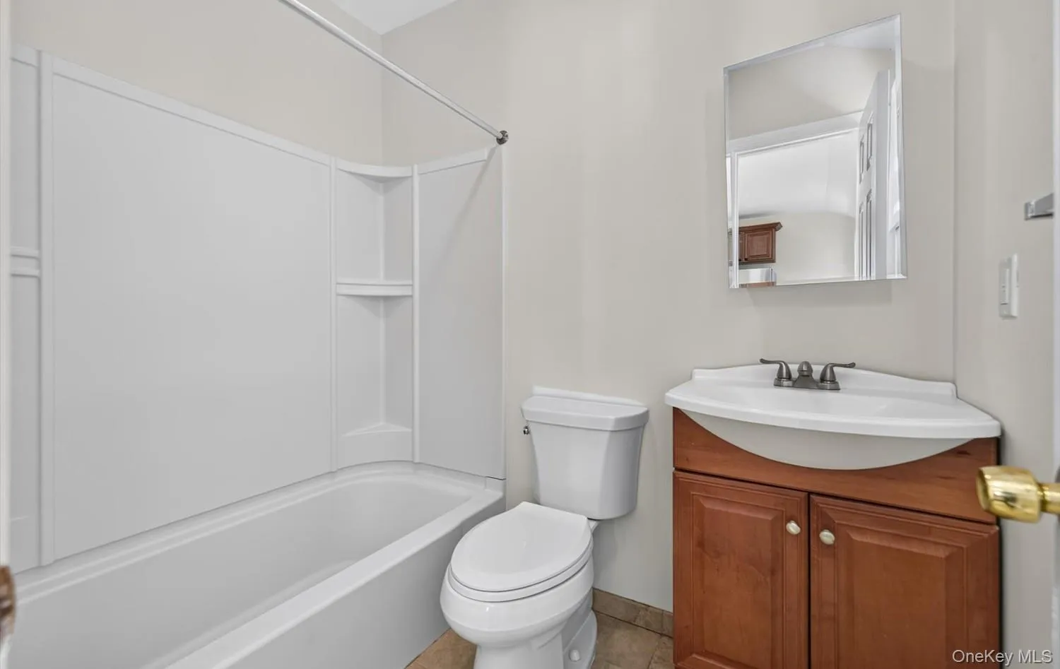 2 Austral Avenue, Glen Cove, NY, 3 Bedrooms Bedrooms, 6 Rooms Rooms,1 BathroomBathrooms,Residential,For Rent,Austral,0,1060270 2 Austral Avenue, Glen Cove, NY, 3 Bedrooms Bedrooms, 6 Rooms Rooms,1 BathroomBathrooms,Residential,For Rent,Austral,0,1060270